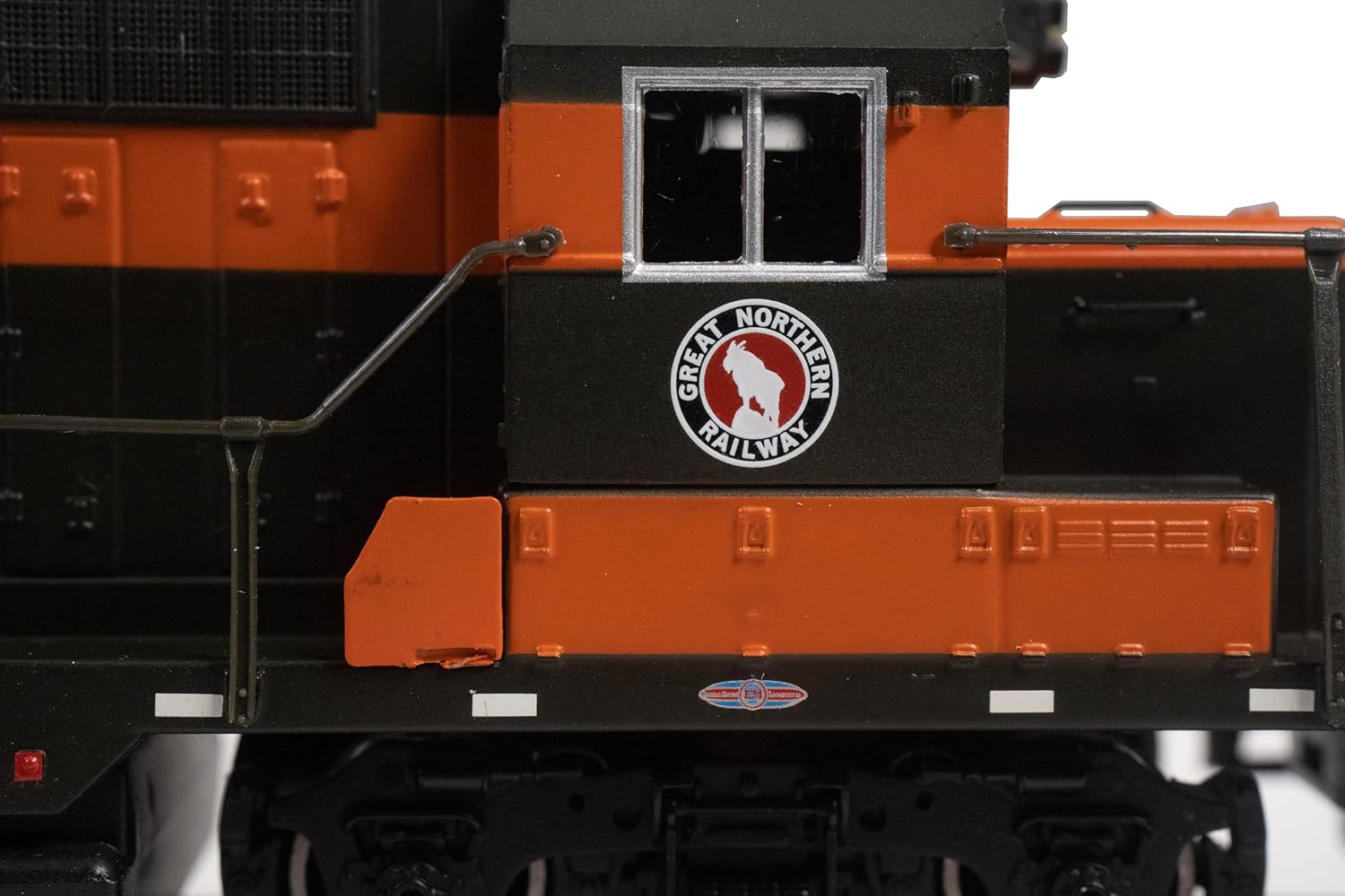 Bachmann Trains - GP35 - TCS DCC Sound Value-Equipped Locomotive - Great Northern - HO Scale