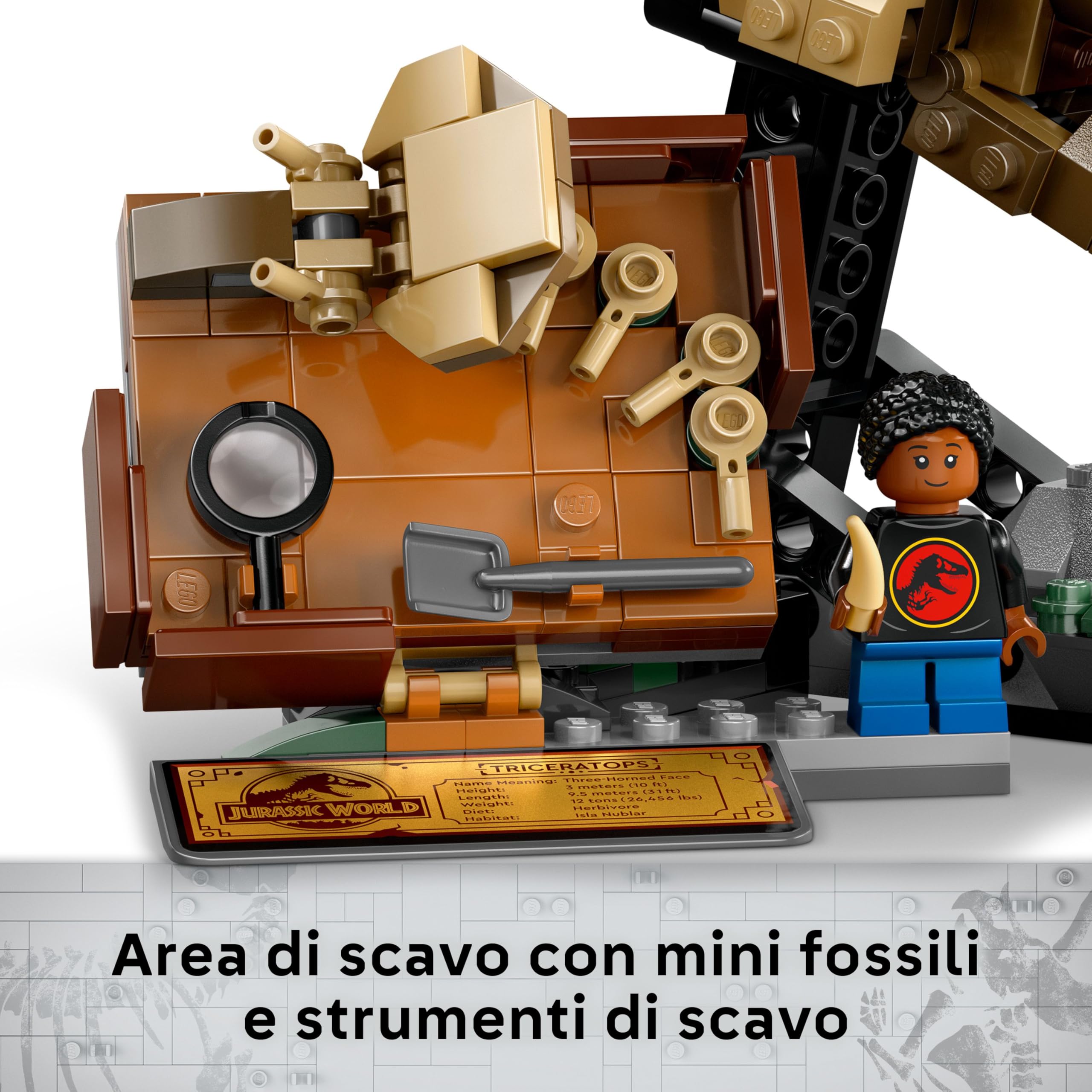 LEGO Jurassic World Fossili di Dinosauro: Teschio di Triceratopo, Giocattolo da Costruire con Mascella Apribile, Supporto, Minifigure, Targa Informativa e Ambra, Giochi per Bambini da 9 Anni 76969