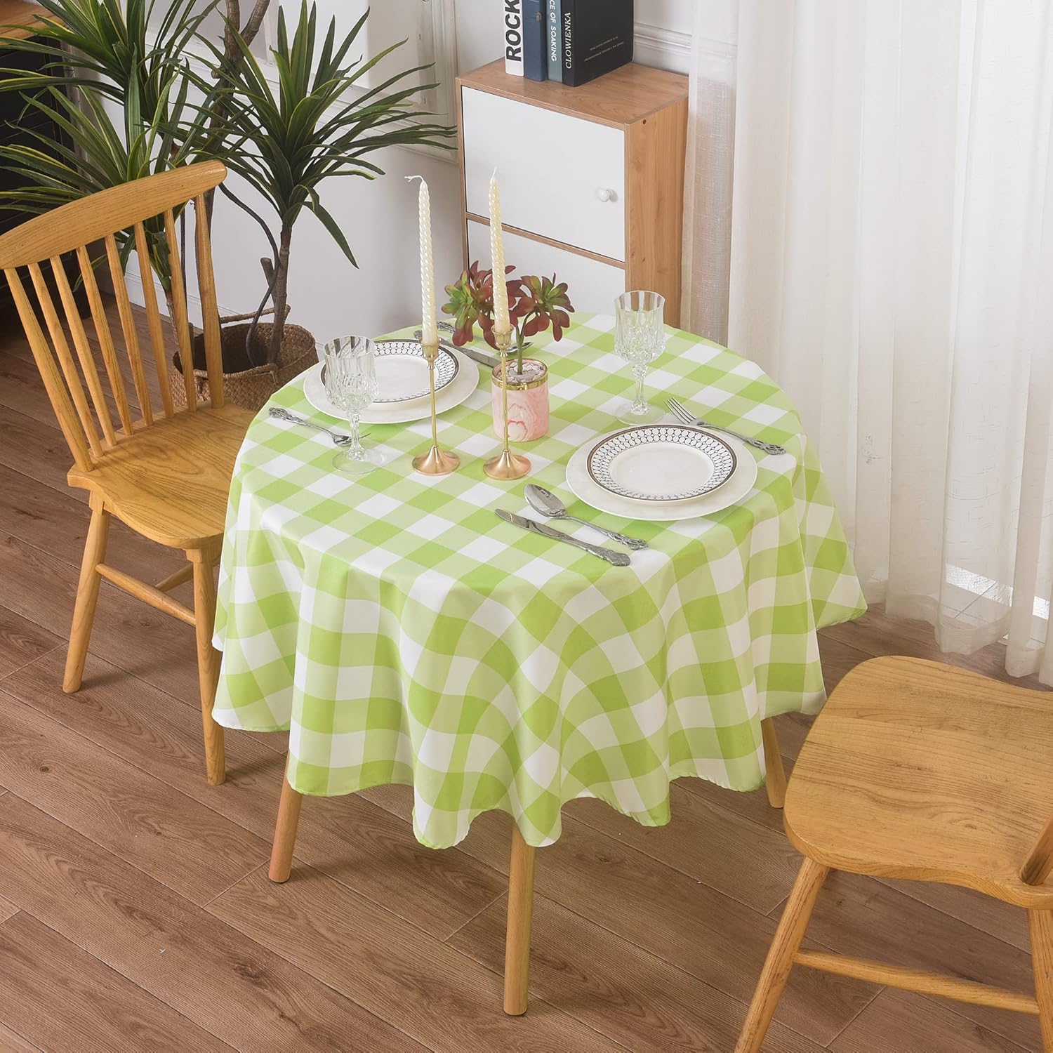 2 Pack Waterproof Polyester Fabic Round Checkered Tablecloth，60 Outdoor Table Cloth