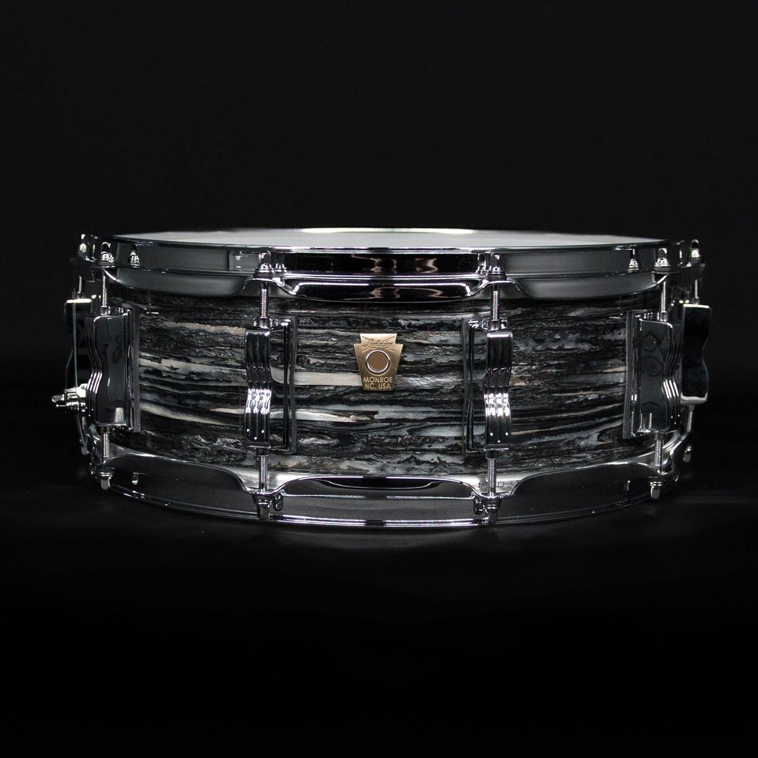 Ludwig 5" x 14" Classic Maple Snare Drum, Vintage Black Oyster (LS401XX1Q)