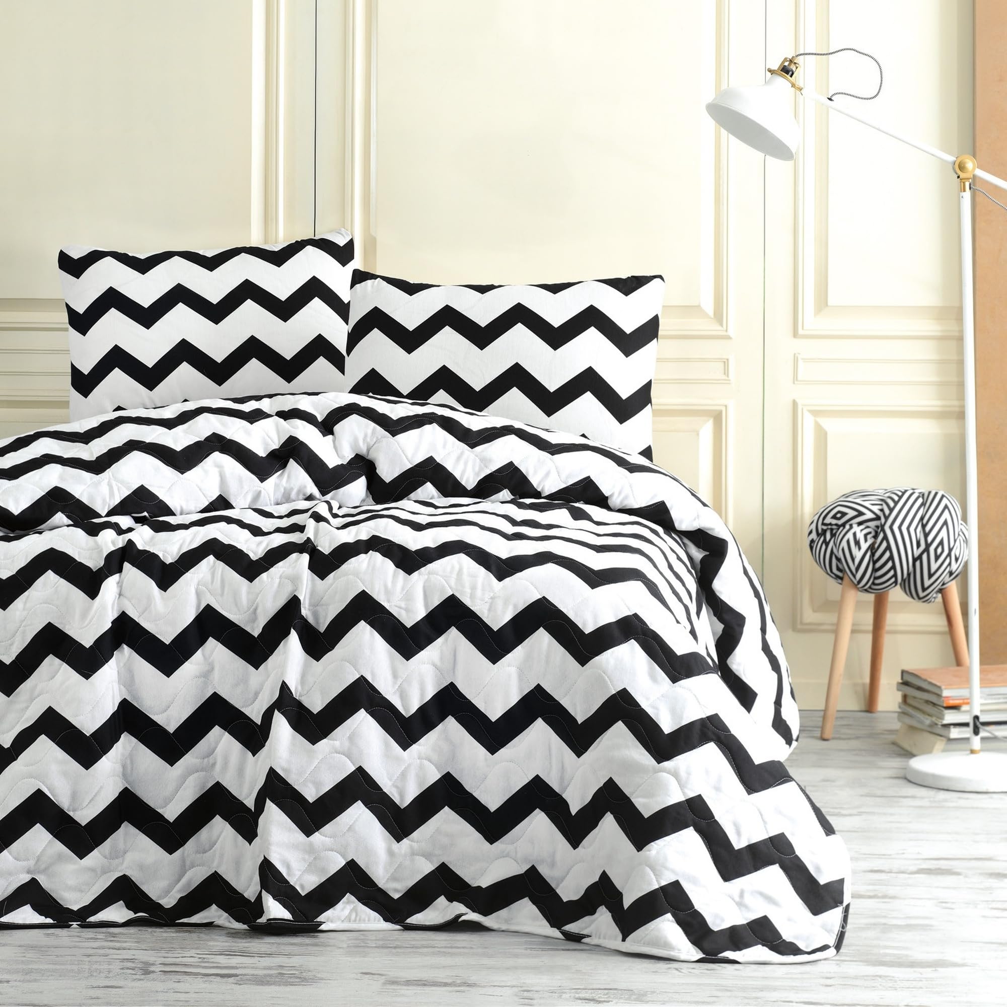 Edredón acolchado 250x200 negro blanco con diseño reversible de alta densidad