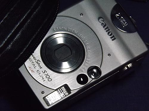 Canon PowerShot S100 - Kit de cámara digital ELPH de 2 MP con zoom óptico 2x