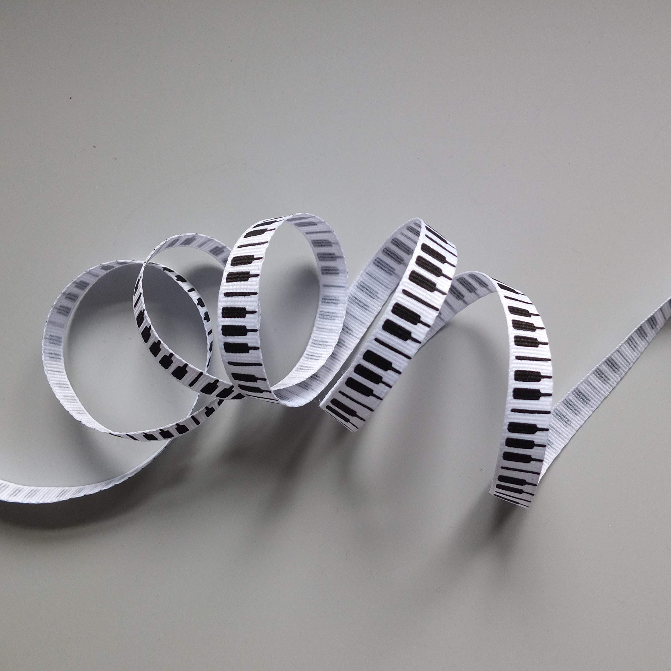 2 metres of Piano Key Music Theme Grosgrain Ribbon - 10mm - (White)