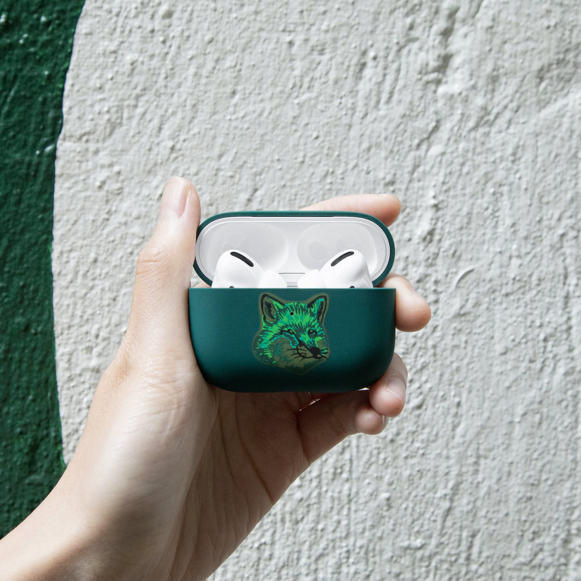 Amazon | MAISON KITSUNE Cool-Tone Fox Head シリコン AirPods