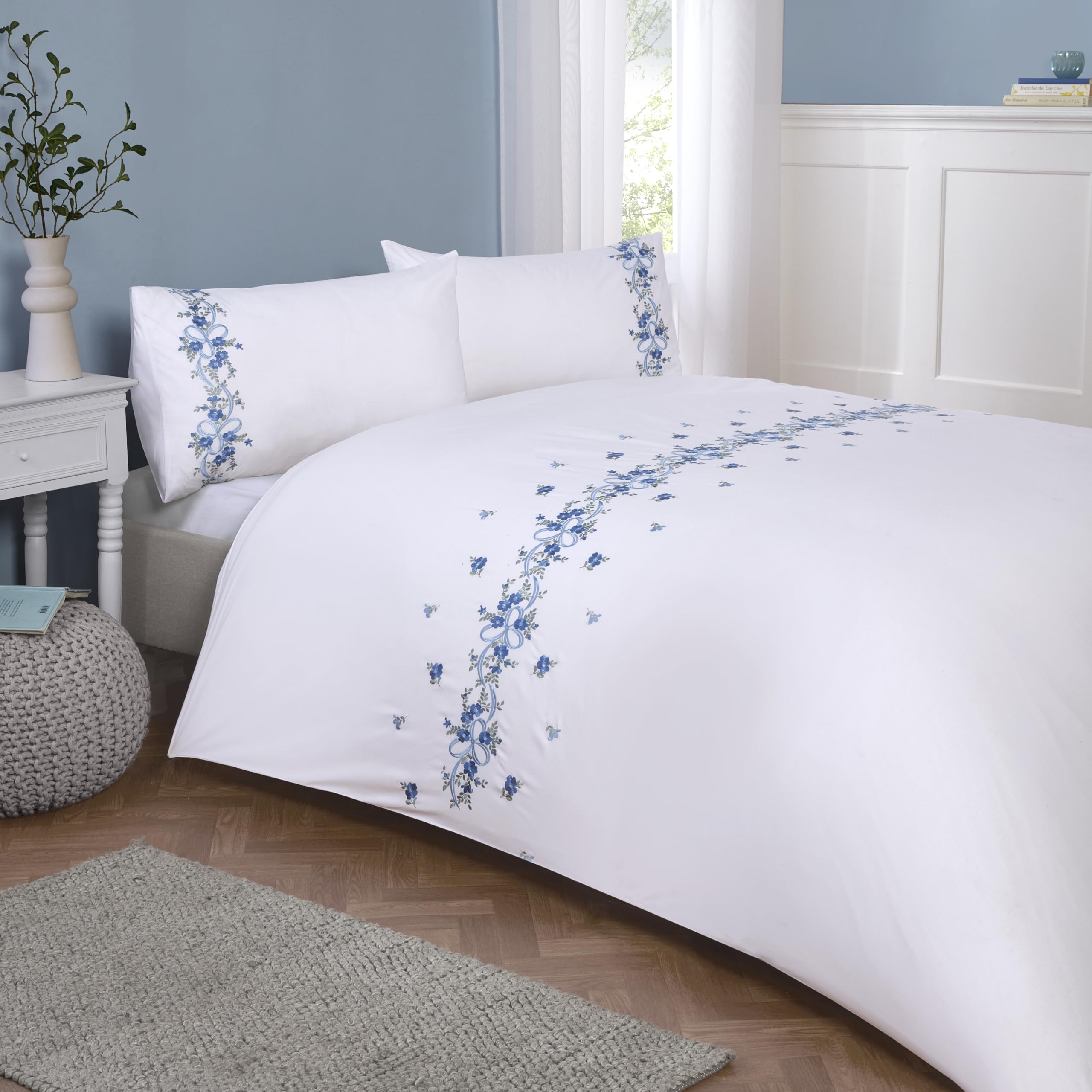 Rapport Home Floral Duvet Cover Set - Embroidered Bedding Quilt Cover - Double Size