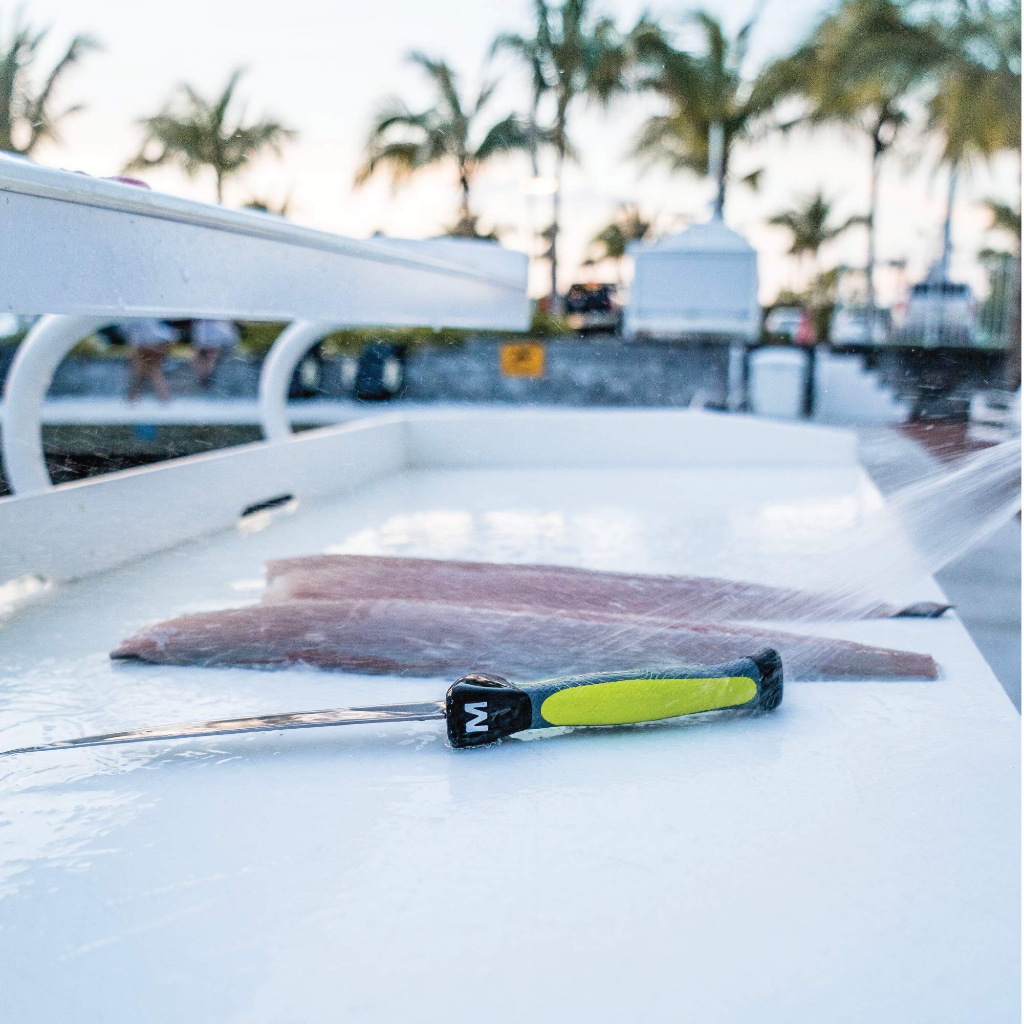 Mustad Kit de couteaux 3 pièces + aiguiseur
