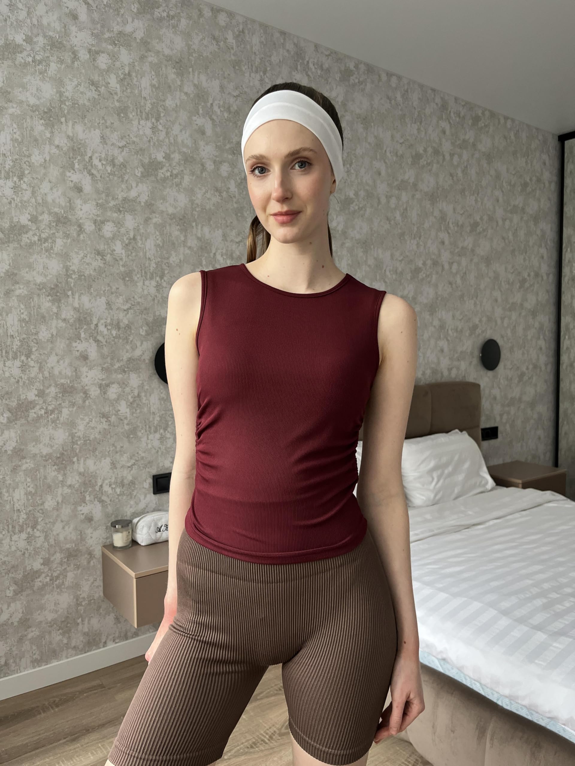 PINSPARK Canotta Sportiva Donna Senza Maniche Top Yoga a Coste Crop Top Leggero Funzionale Fitness Casual Estate