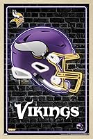 Vista 7 de Trends International NFL Minnesota Vikings - Póster de pared con casco neón 23, 22.4 pulgadas de largo x 14.7 pulgadas, versión enmarcada en madera