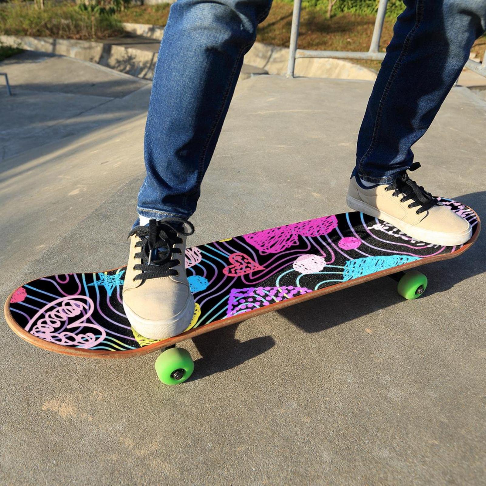Bunte Regenbogen-Herz-Liebes-Muster 2 Stück Skateboard-Griptape Bogen Schleifpapier Longboard Aufkleber Roller Deck Sandpapier