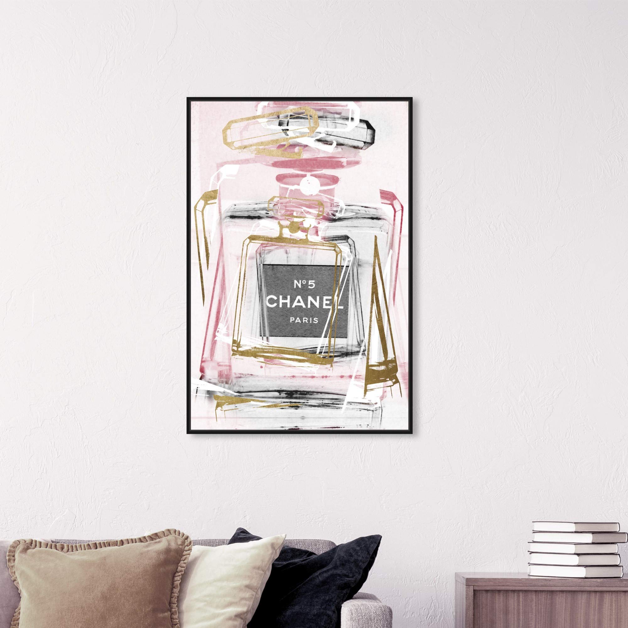 Amazon.com: The Oliver Gal Artist Co. Fashion Framed Wall
