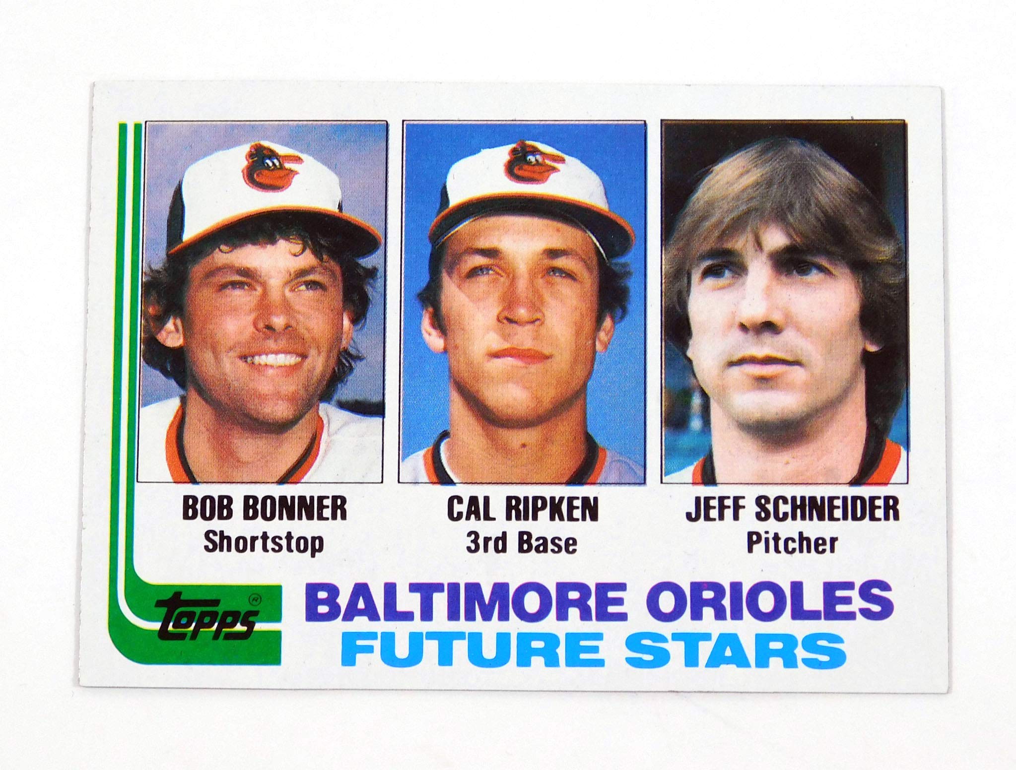 Fleer 1990 Premiere Edition Football Wax Box with 36 Packs and Each Pack has 15 Cards.