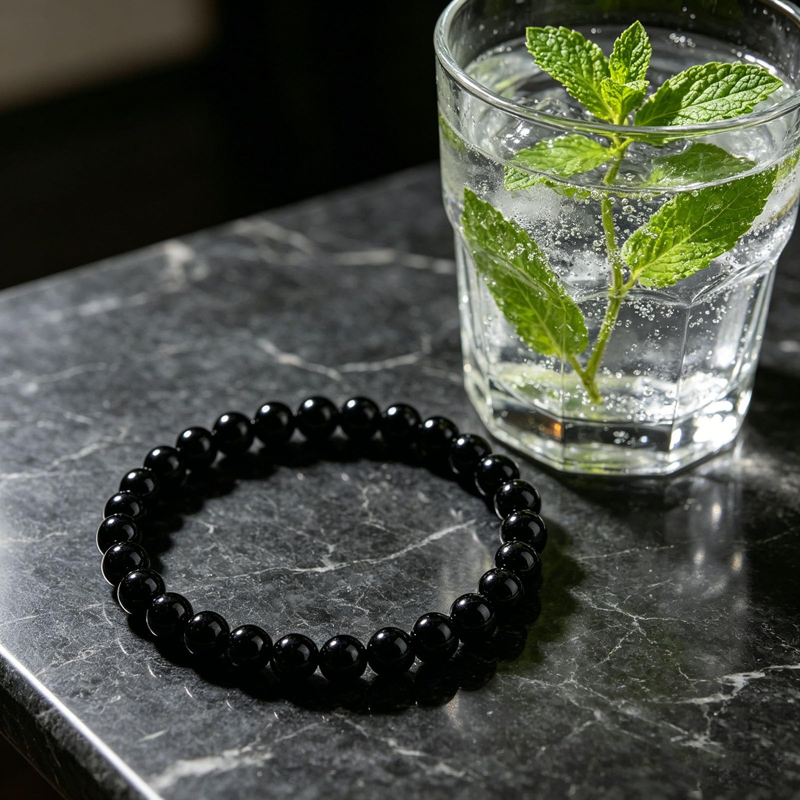 Heilendes schwarzes Obsidian-Armband, echtes vulkanisches Naturglas-Stretch-Armband zum Schutz, Erdung, Verstellbarer Steinschmuck für Männer und Frauen, Chakra-Geschenke,16MM