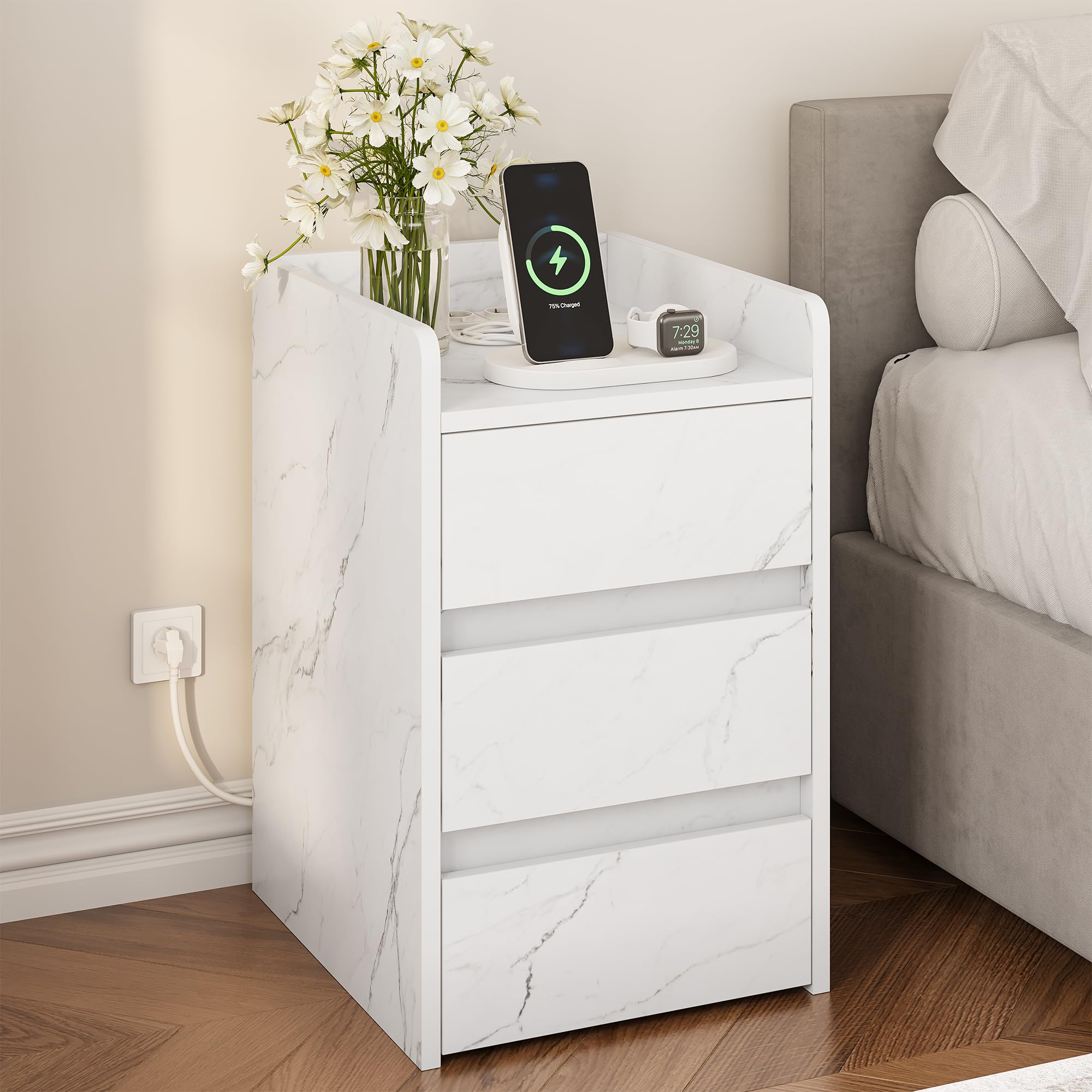 YITAHOME Stolik nocny z 3 szufladami i zasilaczem, komoda nocna ze stacją ładującą, 2 portami USB i gniazdkami, wodoodporny stolik pomocniczy do salonu i sypialni, 35 x 40 x 60 cm (marmurowa biel)