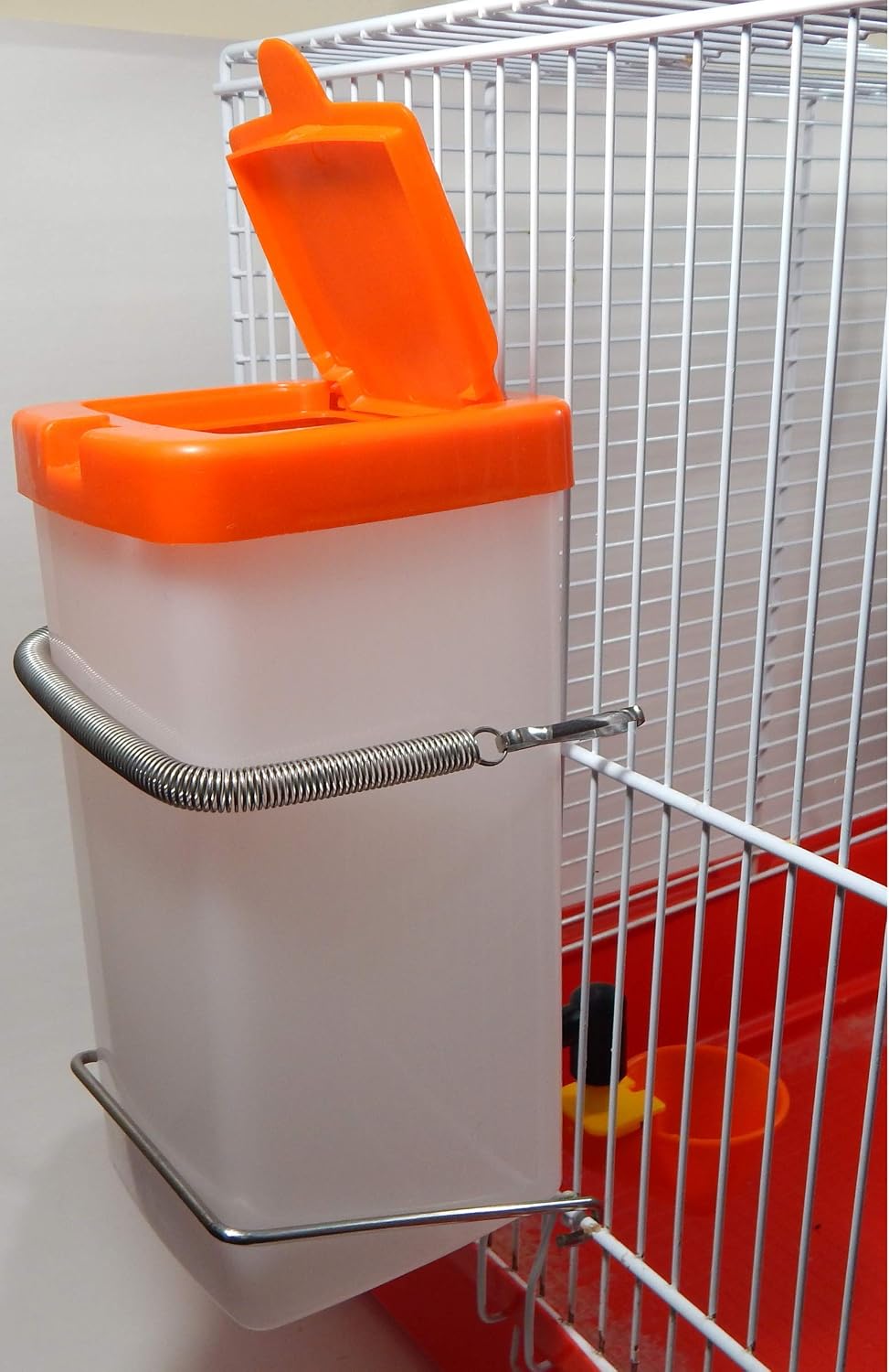Dispenser Chicken Waterer Chick Supplies Automatic Refill elevated Gravity Drinker no Mess Hanging Mount Drinker Feeder- Bird Bucket Drinking Cup- Poultry Brooder Duck Hen Quail Water Box-Coop.(32 Oz)