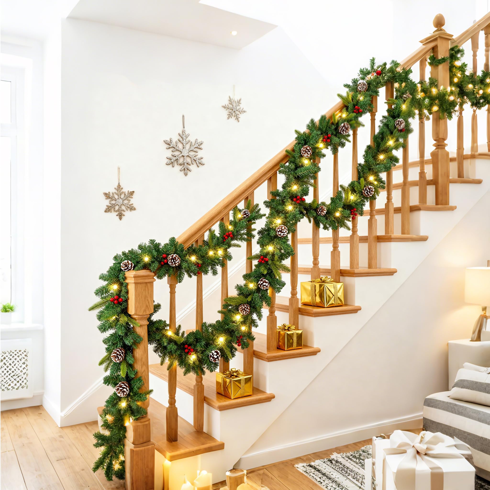 Weihnachts-Girlande 8 m künstlich mit 125 LEDs, Tannengirlande mit roten Beeren & Tannenzapfen, 8 Lichtmodi warmweiß, Deko für Haus, Treppen