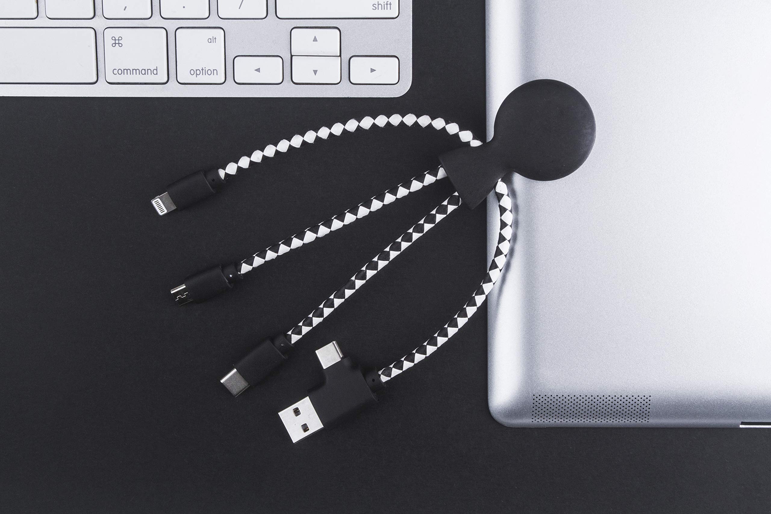 Xoopar - Mr Bio 4w1 kabel Multi USB w kształcie czarnej ośmiornicy - uniwersalna ładowarka z tworzywa sztucznego z recyklingu - gniazdo USB, USB-C, Lightning, Micro USB do uniwersalnego smartfona