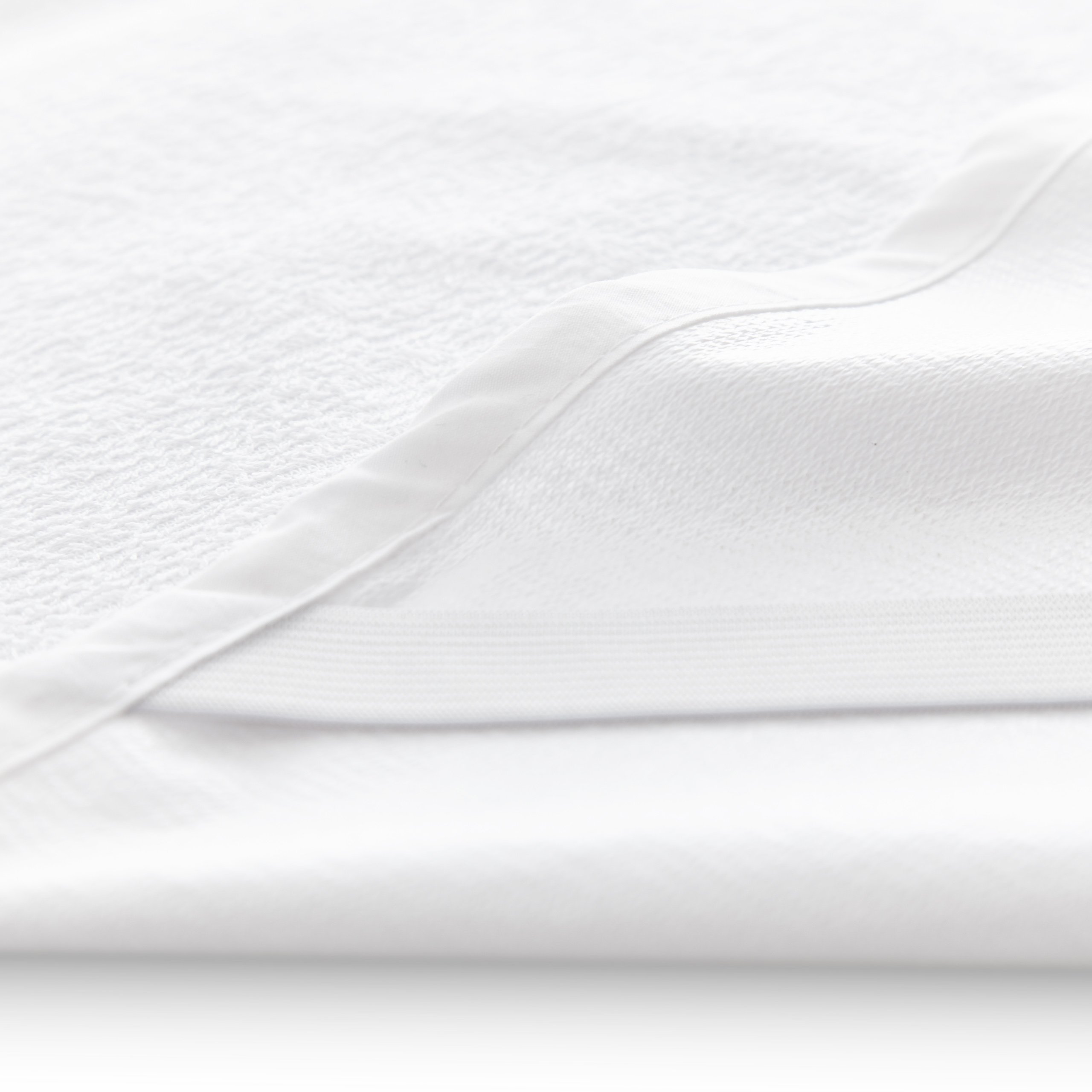 Lumaland 2X Protège-Matelas Imperméable 100x200 cm | Certifié Oeko-TEX | Surmatelas Imperméable & Respirant | Surface 100% Coton | Silencieux & sans grésillement