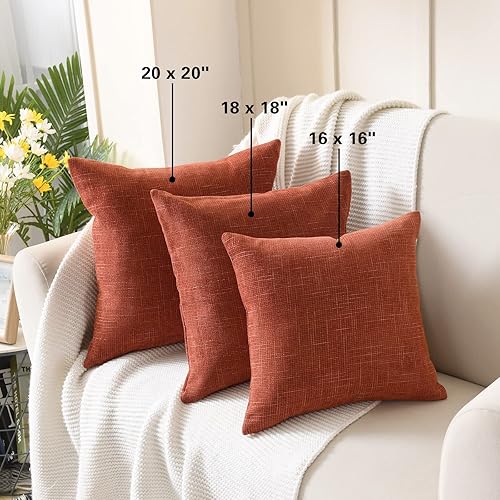 Miniatura 5 de Yastouay Paquete de 2 fundas de almohada de 22 x 22 pulgadas, almohadas decorativas de granja, fundas de almohada cuadradas de felpilla para sofá,
