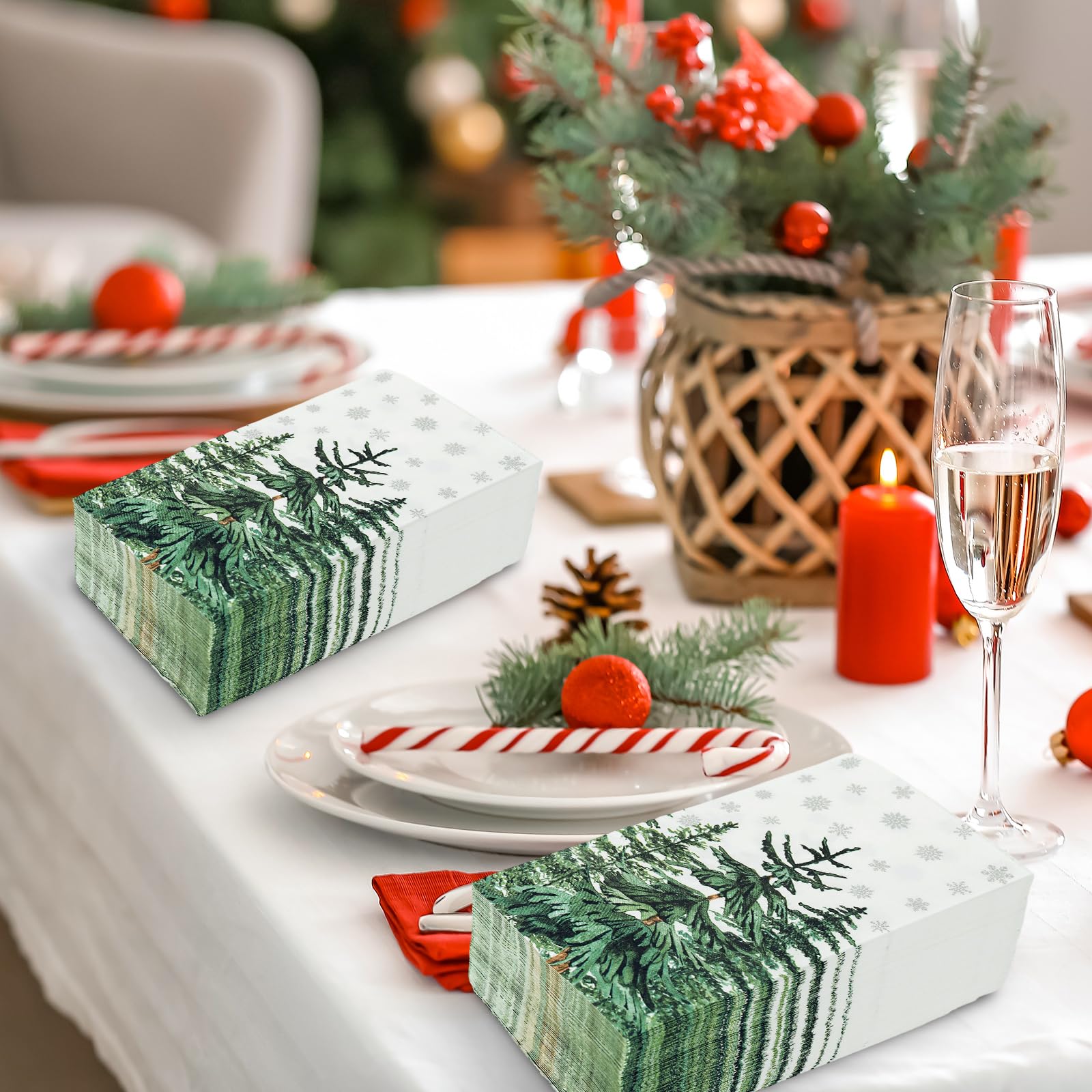 JarThenaAMCS 100 tovaglioli di carta usa e getta per ospiti di Natale, pini invernali, fiocchi di neve, tovaglioli di carta per cena di Natale, tovaglioli per feste invernali, decorazioni da tavola