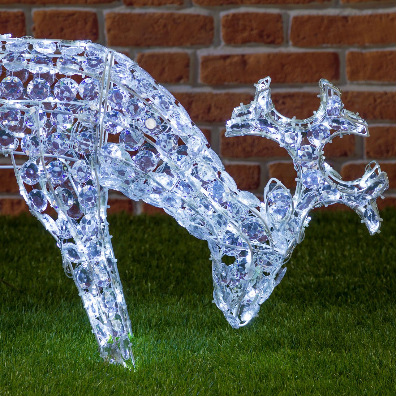 Renna con Cristalli Che bruca l'erba, h. 50 cm, 200 LED Bianco Freddo, soggetti Luminosi, Figure di Natale 3D, Decorazioni Natalizie