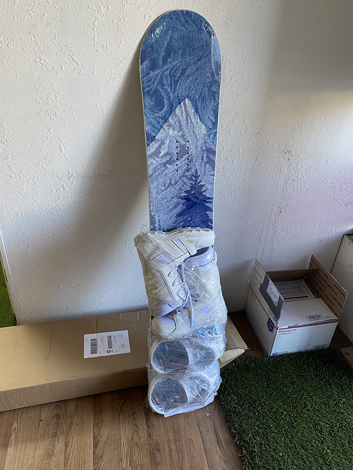 33/mo Finance 2023 System Juno and Mystic Complete Women's Snowboard