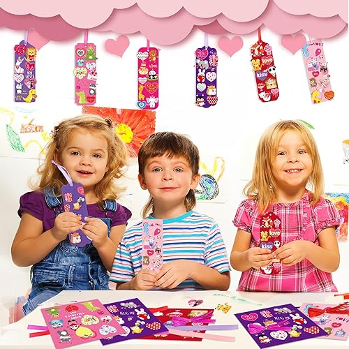 Miniatura 5 de JUNEBRUSHS Paquete de 30 manualidades de San Valentín para niños, marcapáginas del día de San Valentín, kits de manualidades con corazones surtidos,