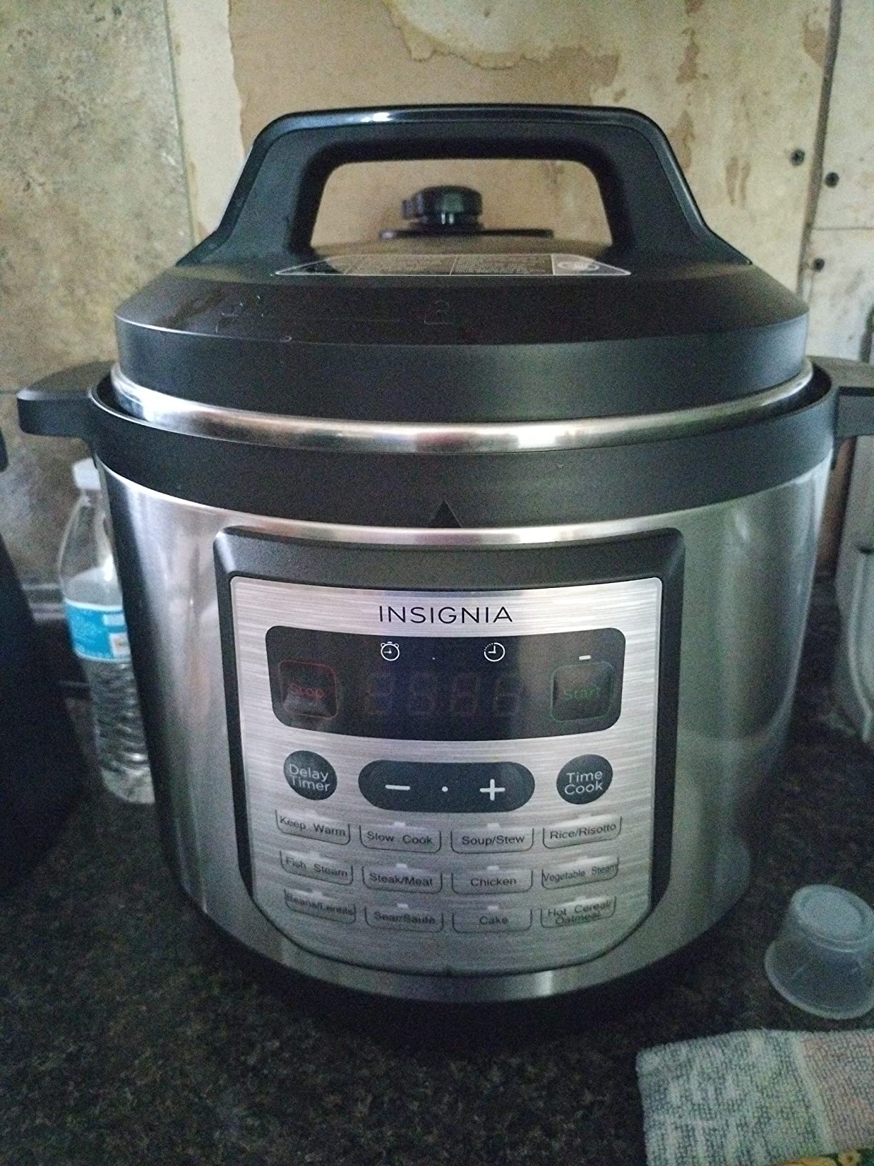21/mo Finance Insignia 8Quart MultiFunction Pressure Cooker