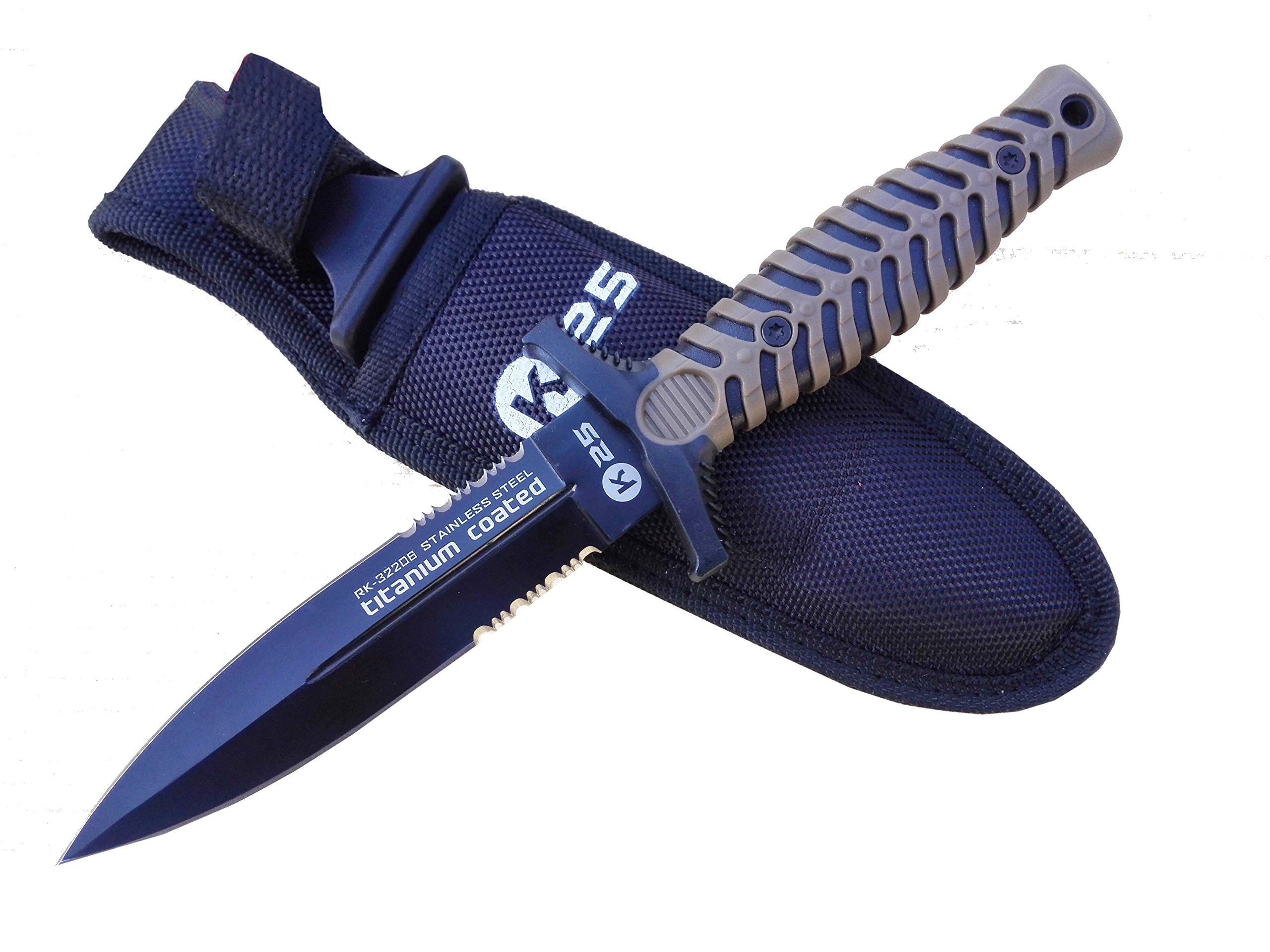 RUI K25 32206. Coltello impugnatura in gomma. Lama in acciaio inox e titanio bagno. Dimensione totale 24 cm. Fodero di nylon. Caccia