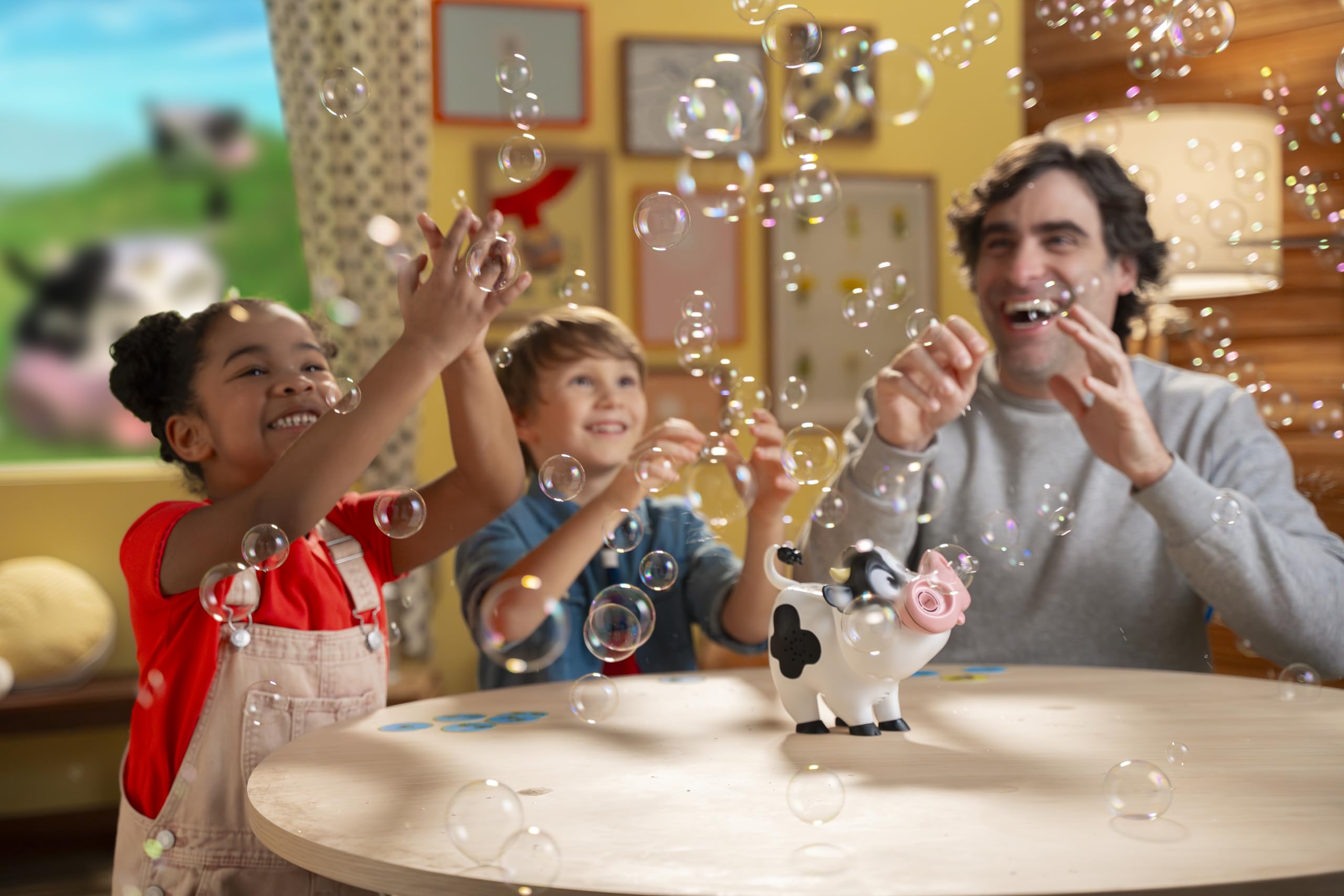 Goliath Bubble Bella, Brettspiel AB 4 Jahren, Kinderspiel mit Seifenblasen für Kinder, Actionspiel mit Seifenblasenmaschine mit Spielelement
