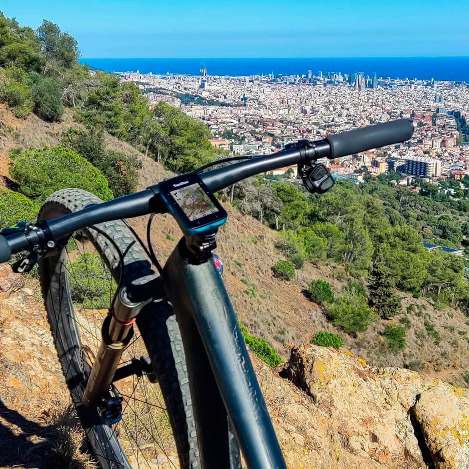 TwoNav ROC (32 GB) + Maps Included, GPS Bike Computer with 2.7-inch Screen for MTB, Cycling, Gravel or bikepacking