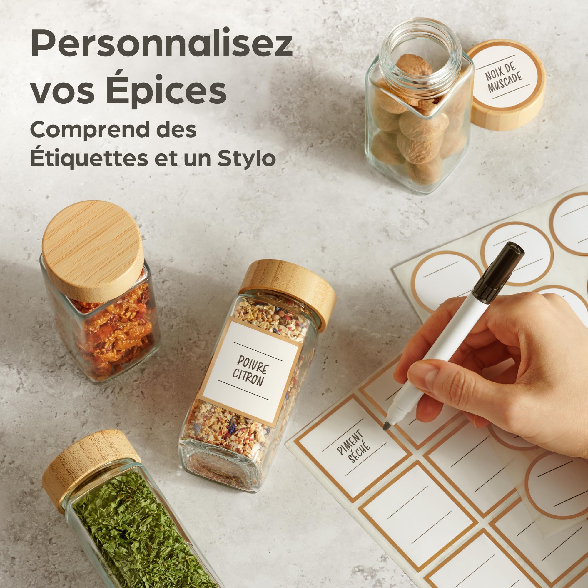 Praknu Pot à Épices avec Étiquettes Réutilisables - Lot de 12 x 120ml - Hermétiques - Faciles à nettoyer - Inclus Brosse de Nettoyage & Cuillère en Bois - Bocaux à Épices