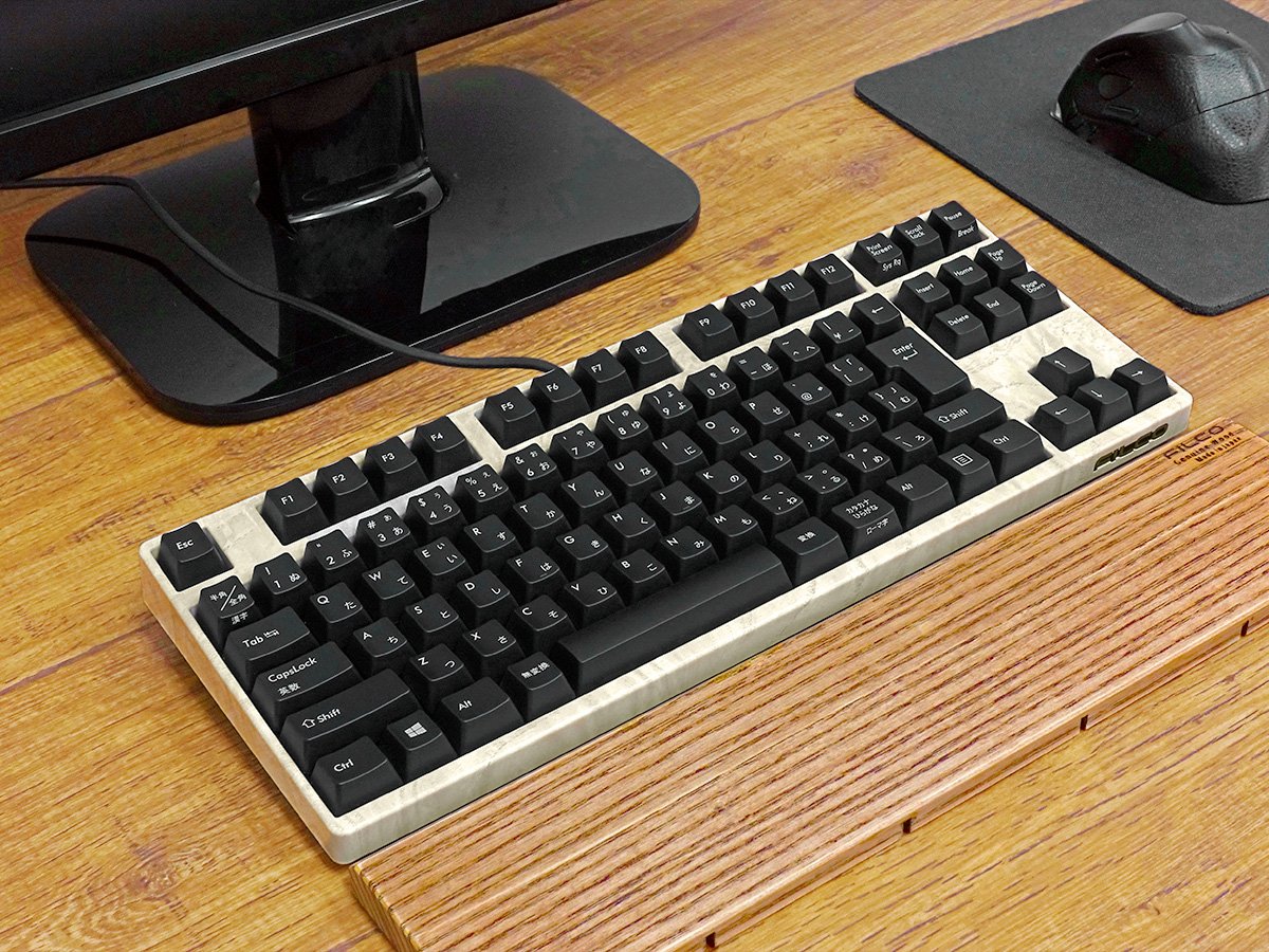 Convertible 2 tenkeyless  EN87key 茶軸 Majestouch Convertible 2 Tenkeyless 茶軸 Convertible 2 tenkeyless