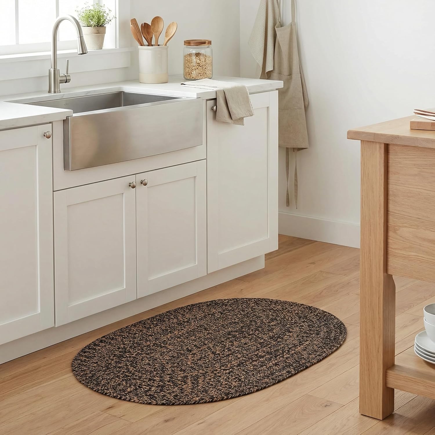 Super Area Rugs Black/Gold Braided Rug - Entryway Door Mat - 2x3 ft Indoor Outdoor Farmhouse Kitchen Braided Rug