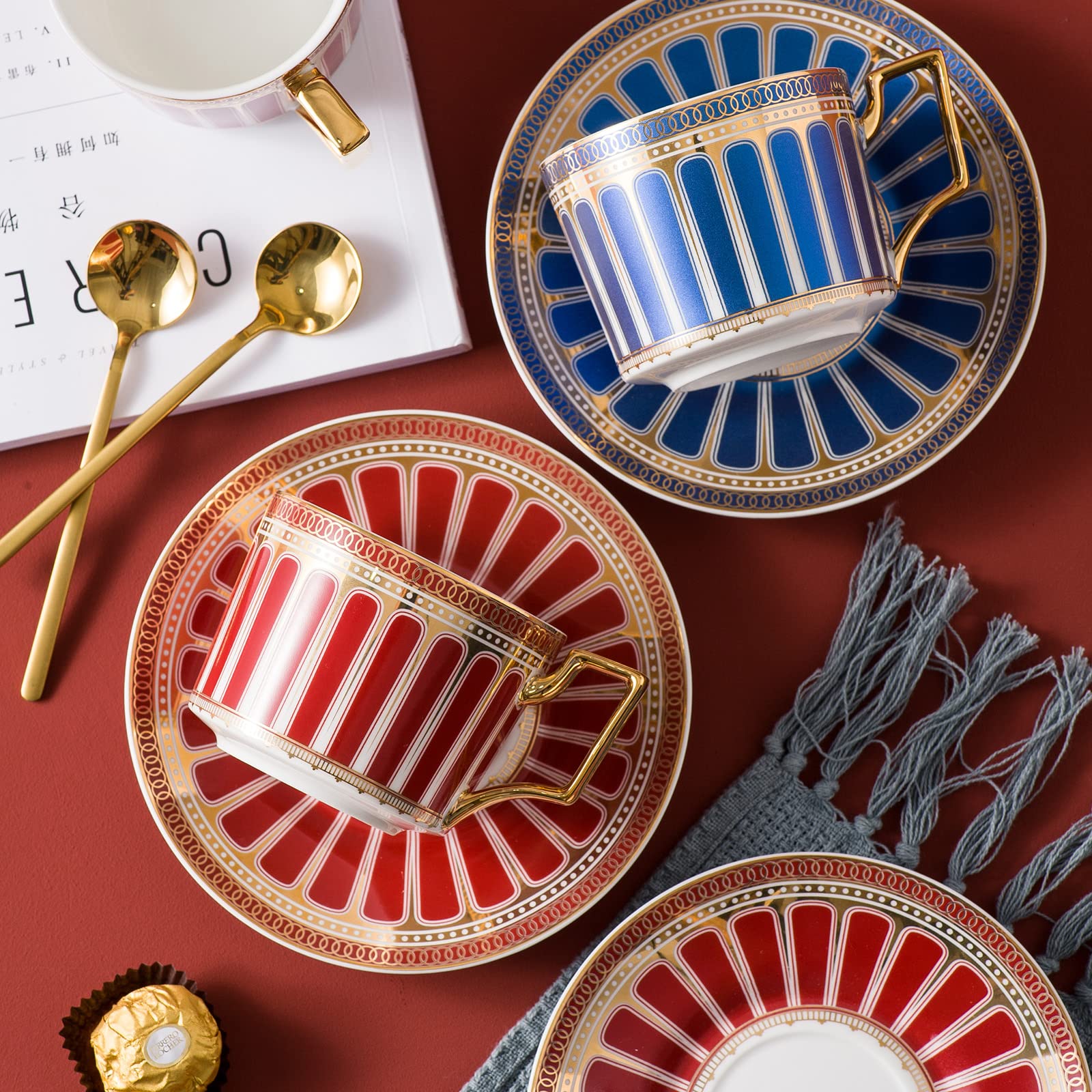 Zestawy filiżanek do kawy z ceramiki w stylu europejskim, 200 ml Kościany porcelany z eleganckim szkliwieniem w kolorach czerwono-złotych, zestaw do herbaty na popołudniowe spotkania, zestaw do