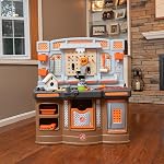 Step2 Big Builders Pro Enfants Workbench, banque d'outils intérieur/extérieur pour les enfants, jeu interactif avec des sons, en plastique durable, comprend 45 Accessoires de jouets pour tout-petits 3+ Années
