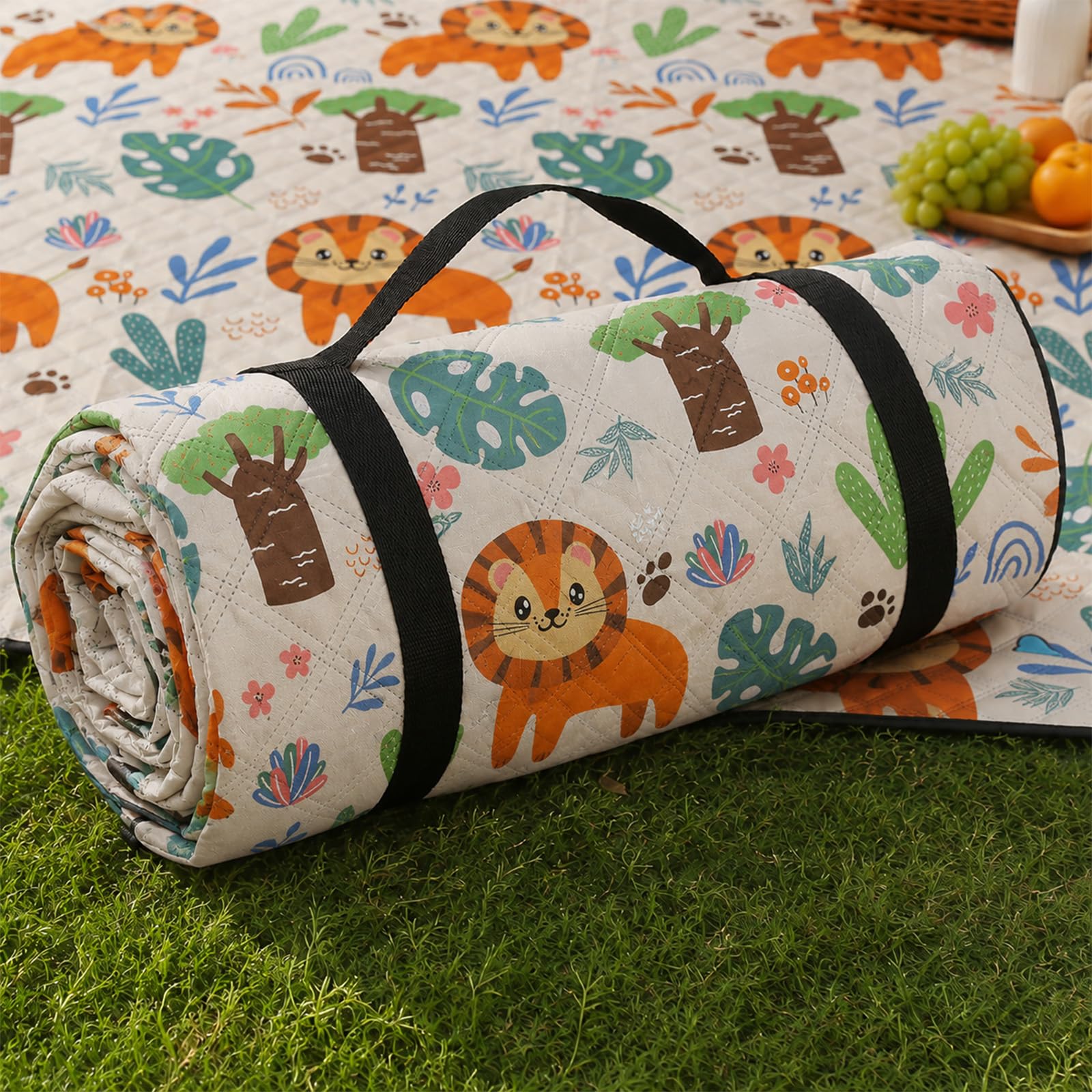 Yunora レジャーシート 厚手 ピクニックマット 両面防水 3層構造 大判 150*200cm 200*200cm 子供用 可愛い柄 レジャー 運動会 ピクニックマット 花見 遠足 たたみやすい 卷き取り式 収納可 (ライオン, 150*200cm)