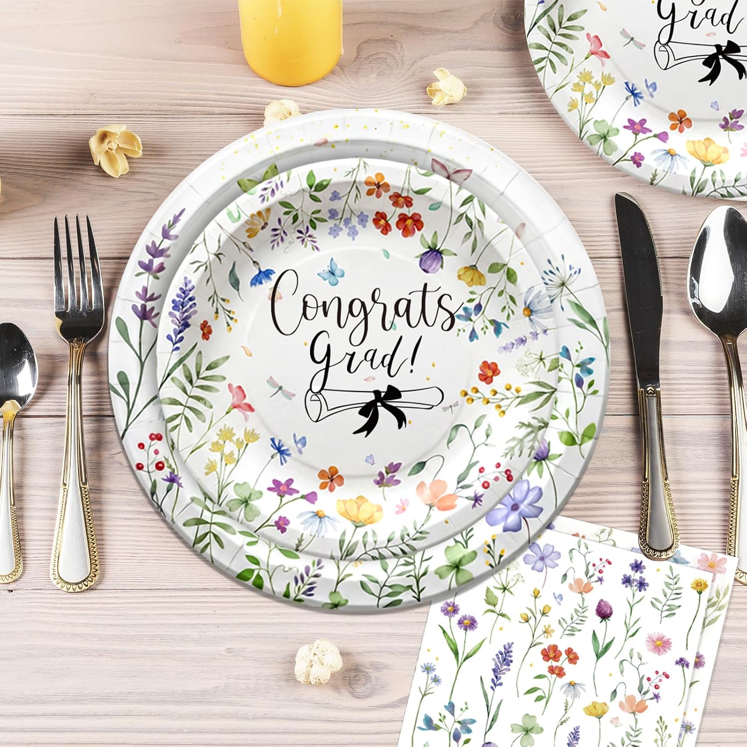 2026 Graduation Party Decoration Plates Set, Wildflower Graduation Disposable Paper Plates & Napkins, Class of 2026 Dessert Floral Dinnerware Set for Congrats Grad Spring Birthday Party Decor