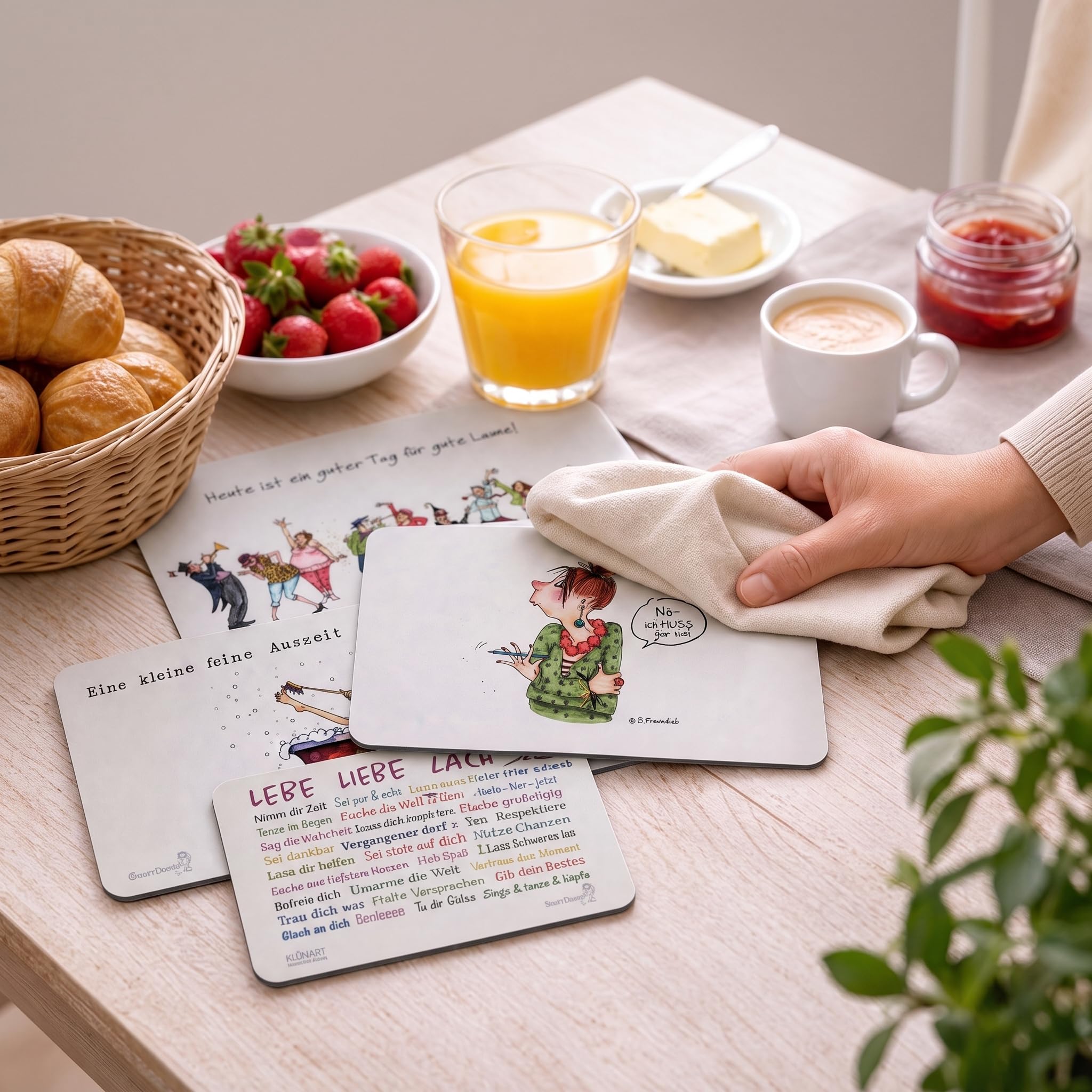 4 Frühstücksbrettchen by Sweetdesign mit Motiven von Barbara Freundlieb AUSZEIT, Brettchen Schneidebrett, ca. 14,8 x 23,4 cm Küche, Haushalt & Wohnen