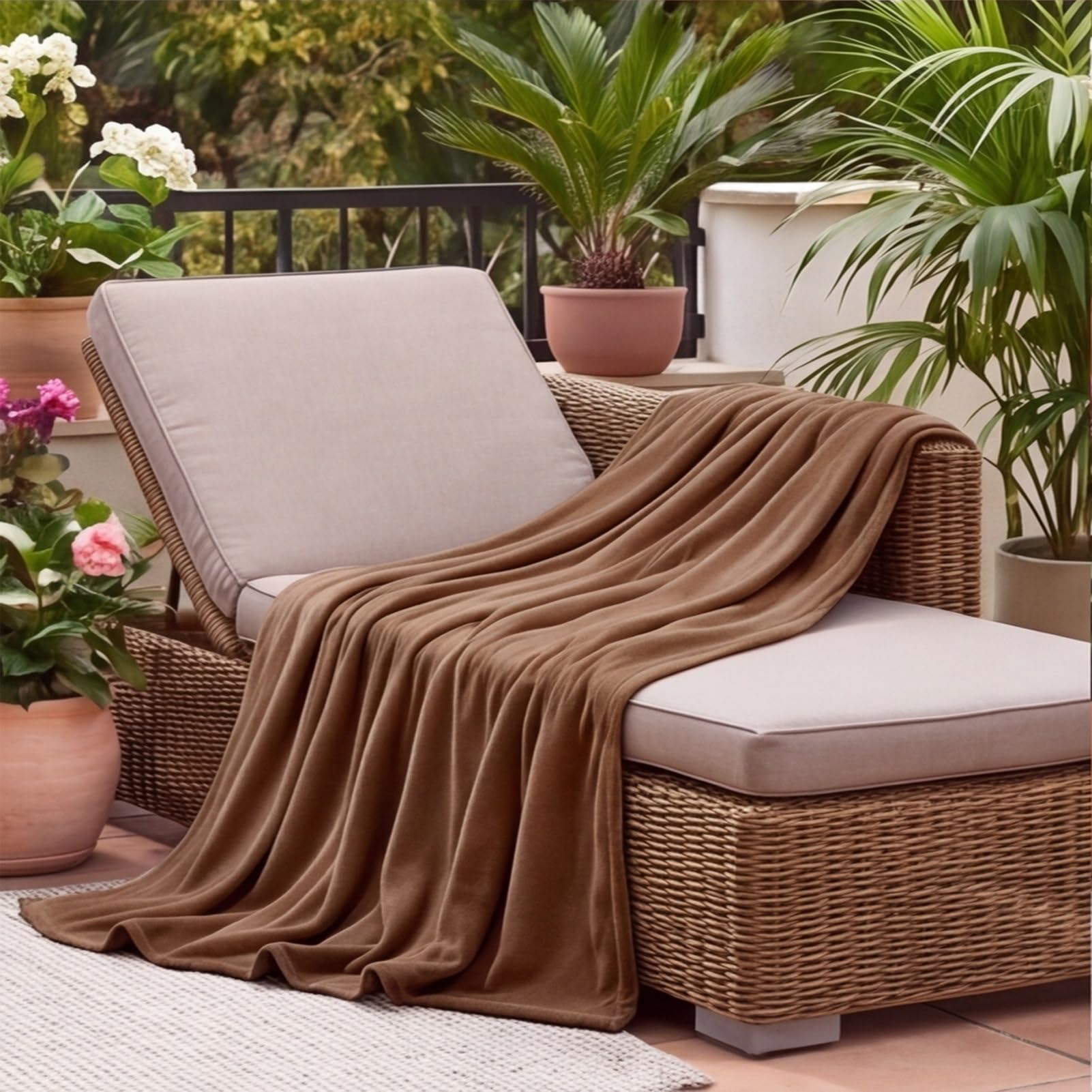Coperta Pile Matrimoniale 175 x 250 cm Accogliente e Spessa Coperta Pile Blanket per Tutte Le Stagioni per Divano e Grande Letto Matrimoniale, marrone
