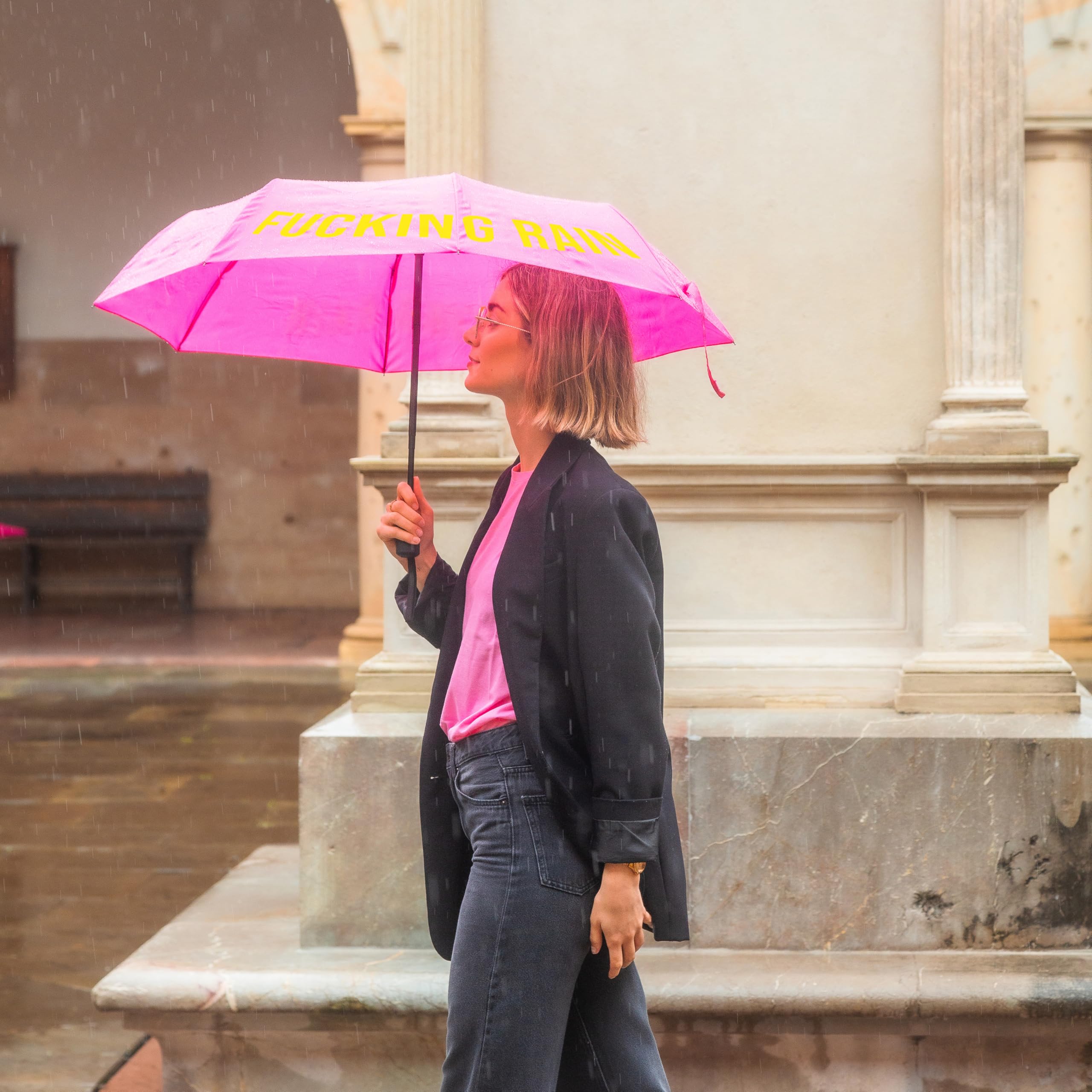 Fisura - Oryginalny składany parasol „f*cking rain”. Mini parasolka różowo-żółta. Mała parasolka damska. Automatyczny składany parasol. Parasol podróżny.