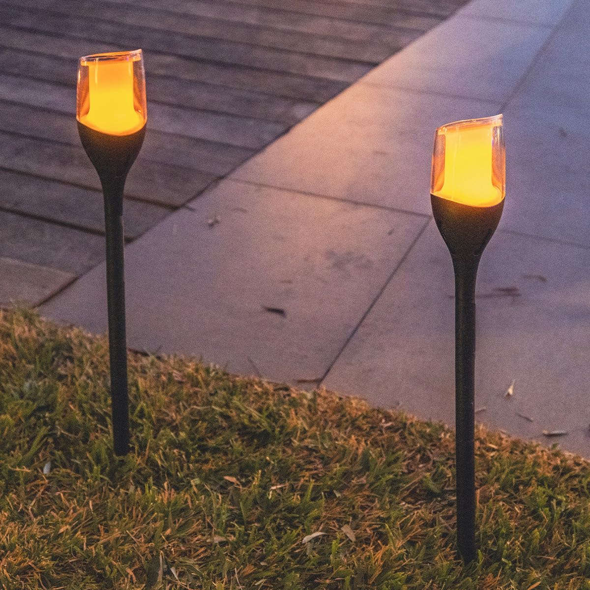 Lote de 4 antorchas solares efecto llama LED blanco cálido, 4 x FARELY H64,5 cm