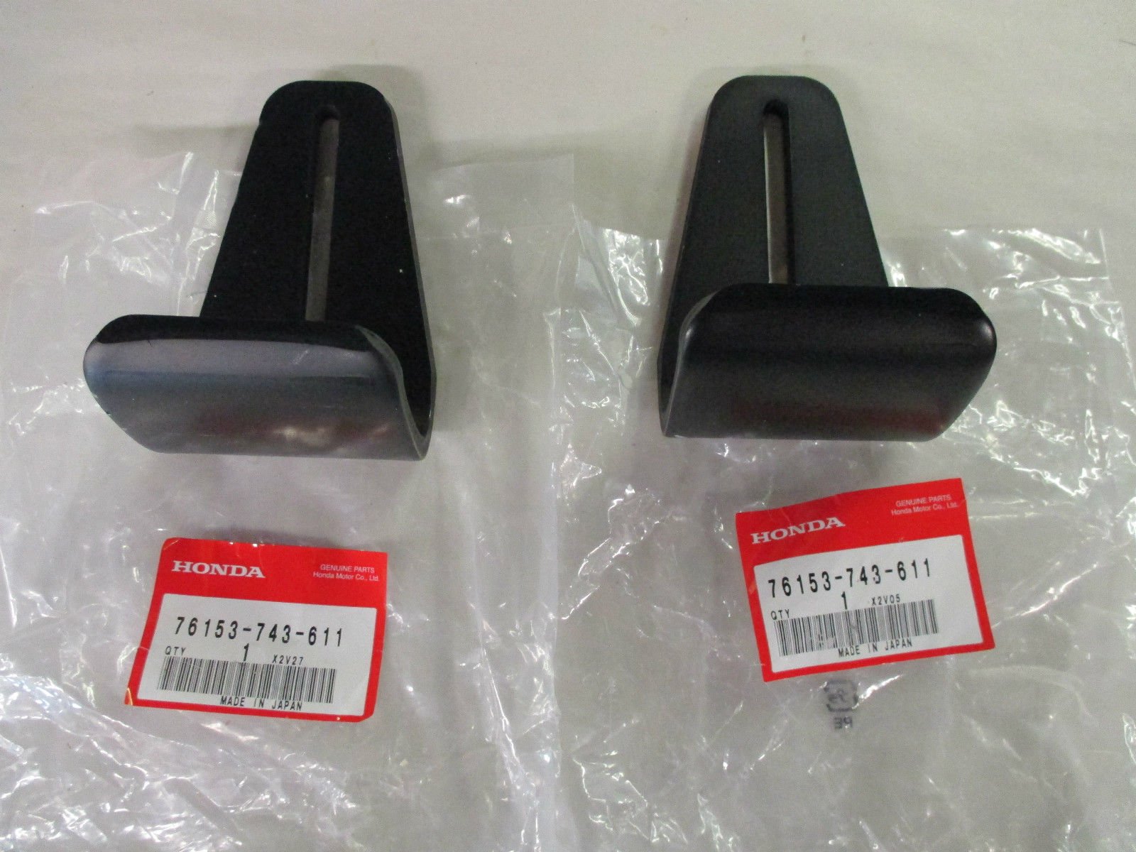 Amazon.com: Honda 2 Pack OEM 76153-743-611 Auger Skid HS1132 HS522