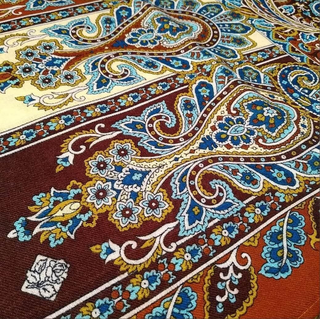 Pavlovo Posad Wool Shawl for Women with Silk Fringe 27.5x79'' (70x200 cm) 100% Wool Scarf for Women, Wrap, Fashion Scarves