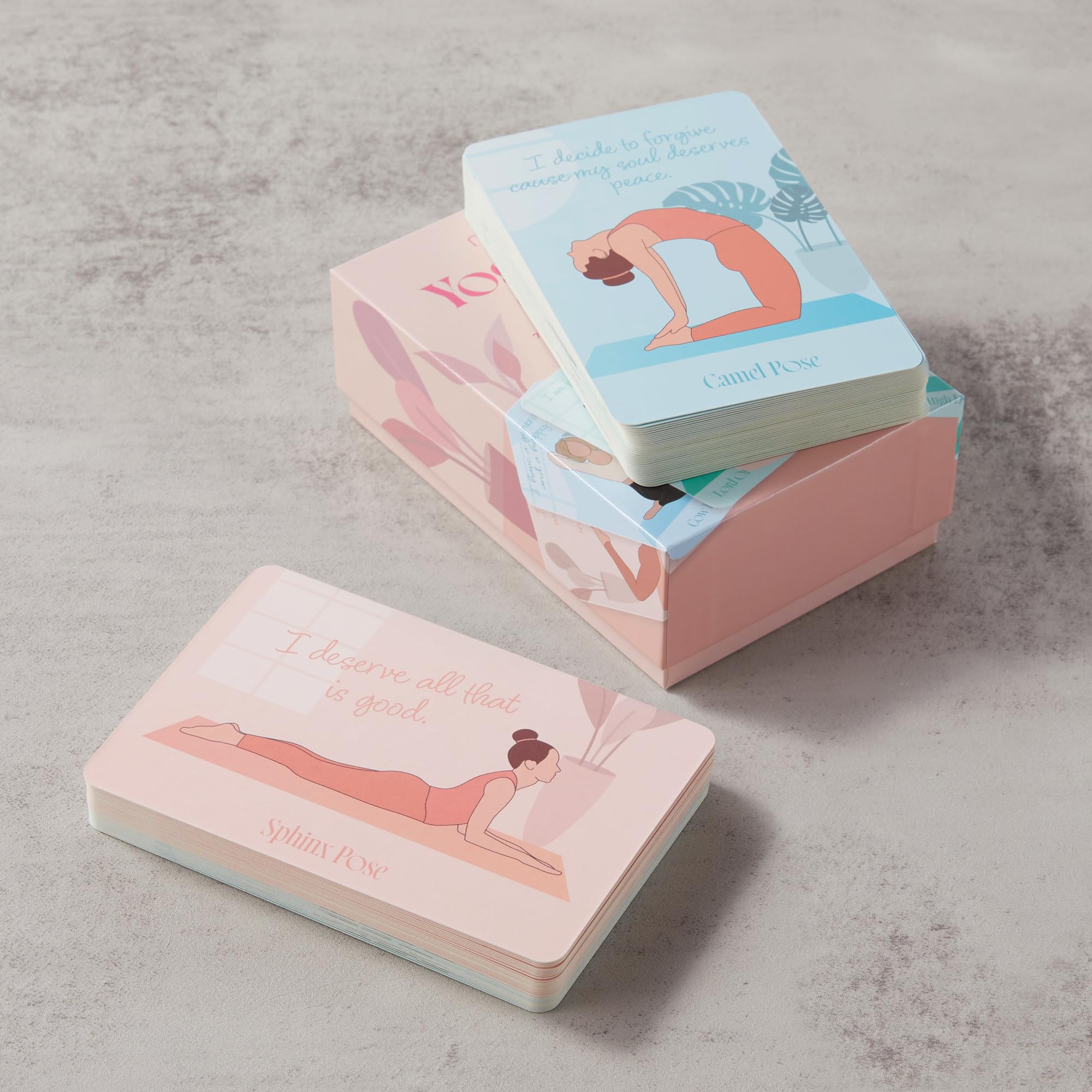 Myga Tarjetas de postura de yoga de afirmación – 70 tarjetas de ejercicio con nombre y afirmación sánscritos – Mini mazo de fitness y secuenciación para principiantes y yoguis avanzados – Tamaño