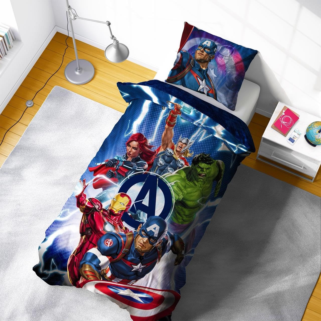 Disney Marvel Avengers Reversible Single Duvet Set – 135 x 200 cm Duvet Cover & 49 x 74 cm Pillowcase – Marvel Heroes Design