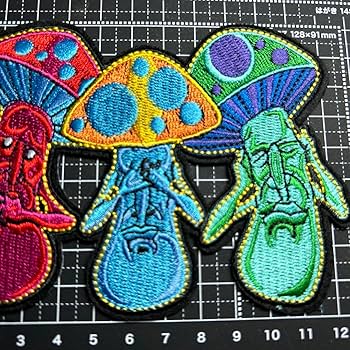 【専用】TOKUKO 1er VOL　チュニック　ウサギさん　キノコ　刺繍 専用】TOKUKO 1er VOL チュニック ウサギさん キノコ 刺繍