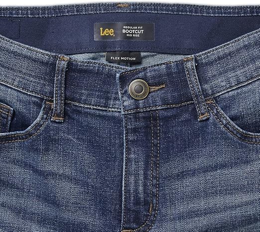 Flex Motion Regular Fit Bootcut Jean 
