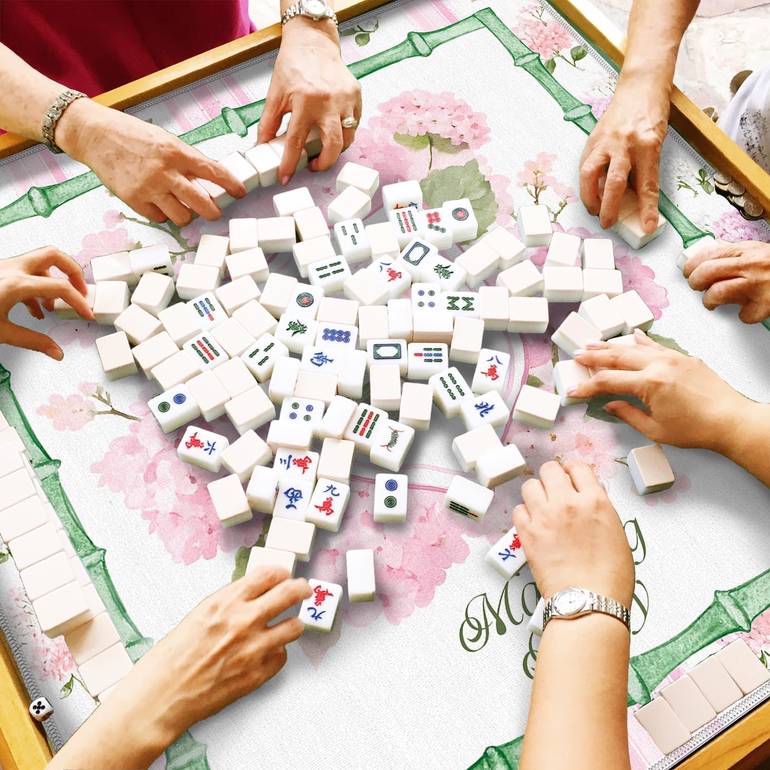Pink Hydrangea Floral Mahjong Mat 31.5 x 31.5 in, Preppy Girly Pink Floral Hydrangea Anti-Slip Mahjong Table Cover Tablecloth for Poker Board Card Tile Game Dominoes
