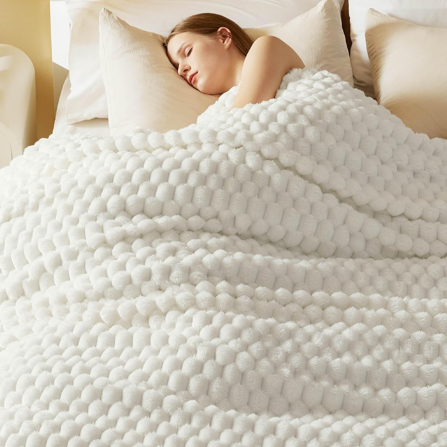 Bedsure King Size Blanket for Bed - 350GSM Fluffy Plush Bubble Blanket King for Home Room Decor, GentleSoft Cute Fleece Soft Cozy Gifts for Women Girls, Off White, 108x90 Inches