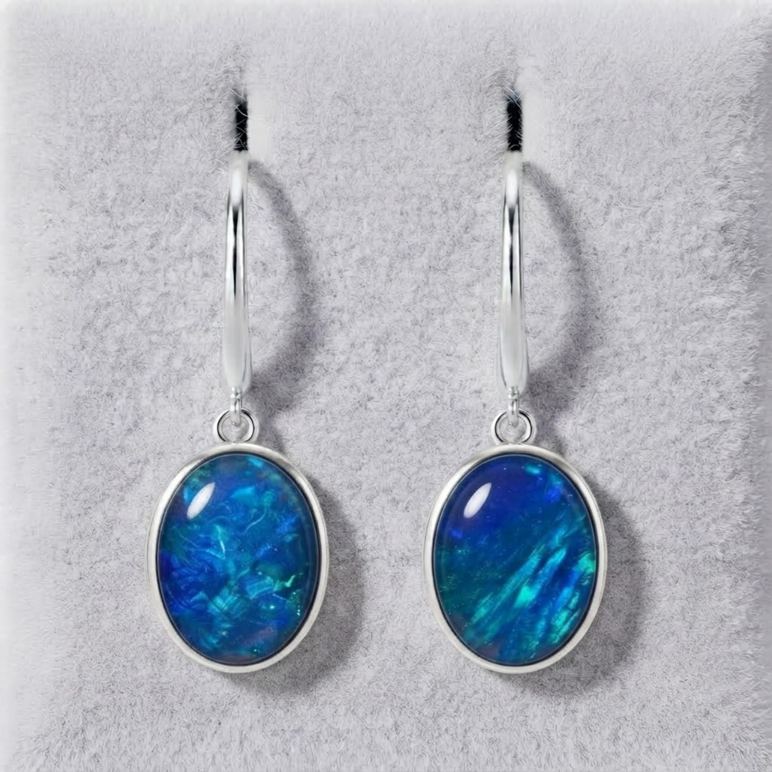 Australische Opal Ohrringe - Anlauffeste Opalohrringe für Damen aus 925 Sterling Silber mit 18K Weißgold Beschichtung - Opalschmuck - Edelstein